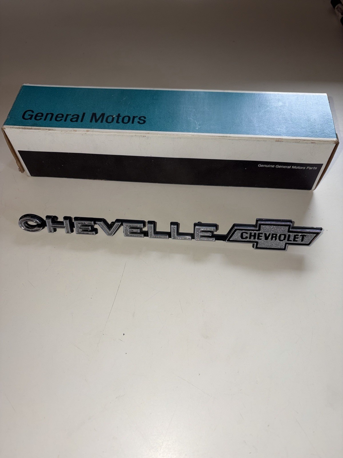 NOS GM 1973 CHEVELLE SS LAGUNA S3 TRUNK LID EMBLEM WAGON TAILGATE RARE NEW 454 NOS GM 1973 CHEVELLE SS LAGUNA S3 TRUNK LID EMBLEM WAGON TAILGATE RARE NEW 454