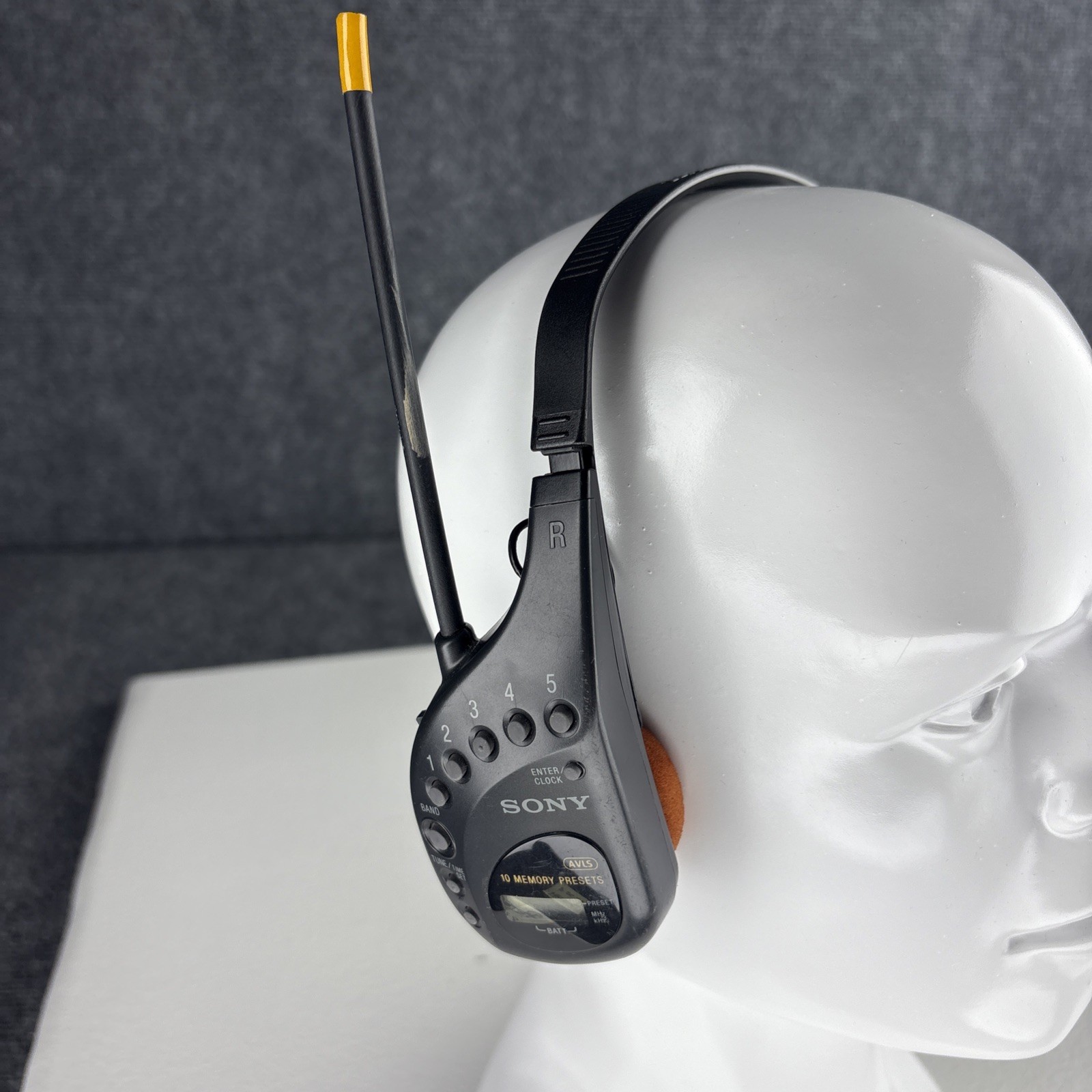 Vintage Sony SRF-HM22 FM/AM Walkman PLL Synthesized Radio Headset Tested Works Vintage Sony SRF-HM22 FM/AM Walkman PLL Synthesized Radio Headset Tested Works