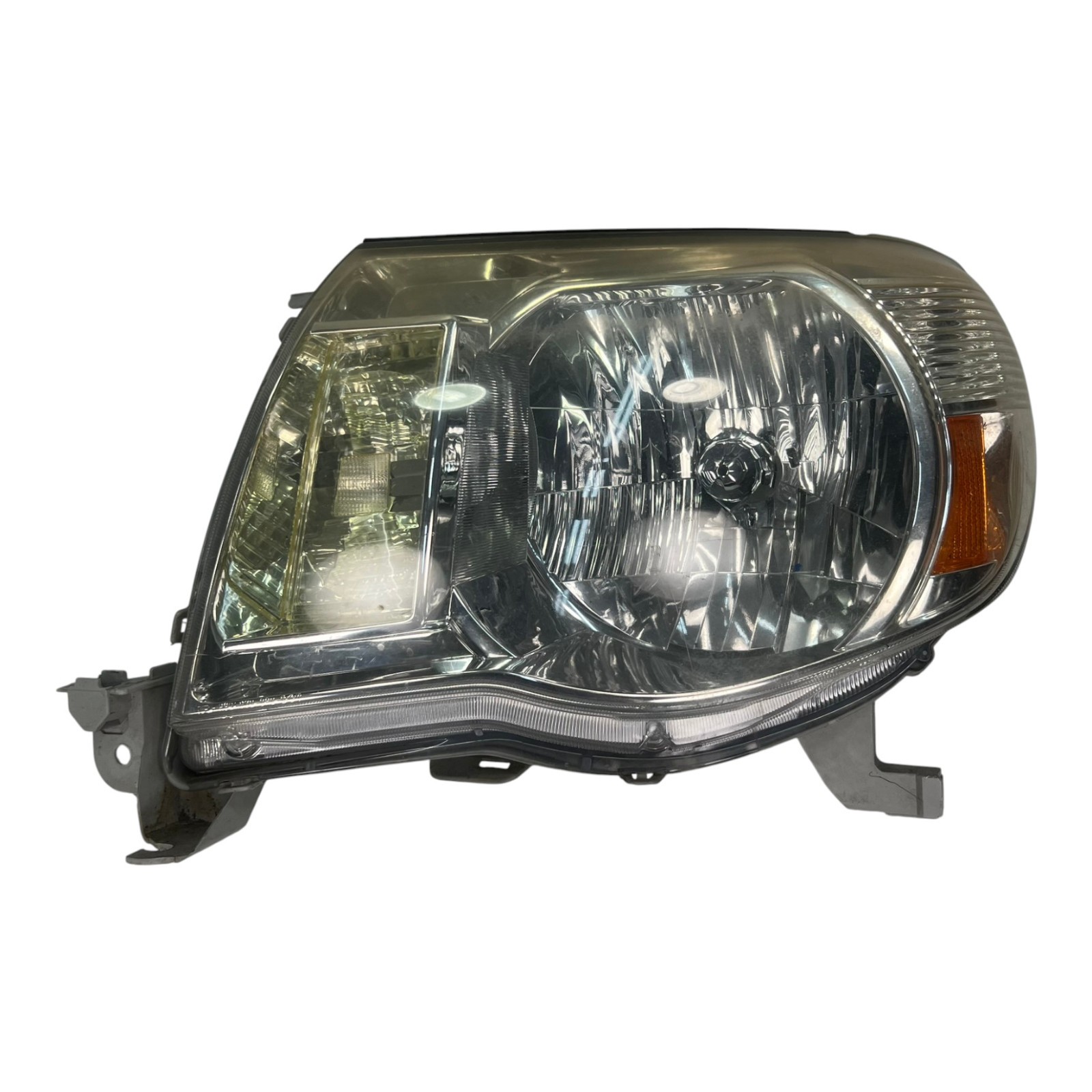 OEM 2005-11 Toyota Tacoma Left Headlamp w/o Sport Pre X Runner 8115004163 Flaws
