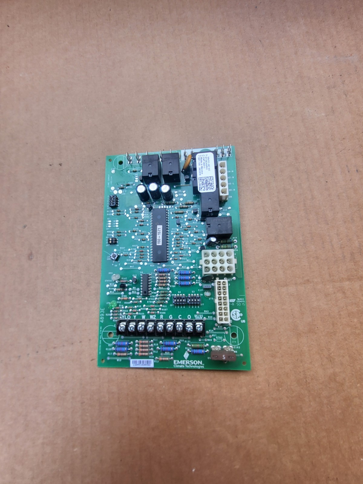 USED Emerson Climate Technologies Furnace Control Board 50V51-507-02 D156245P01