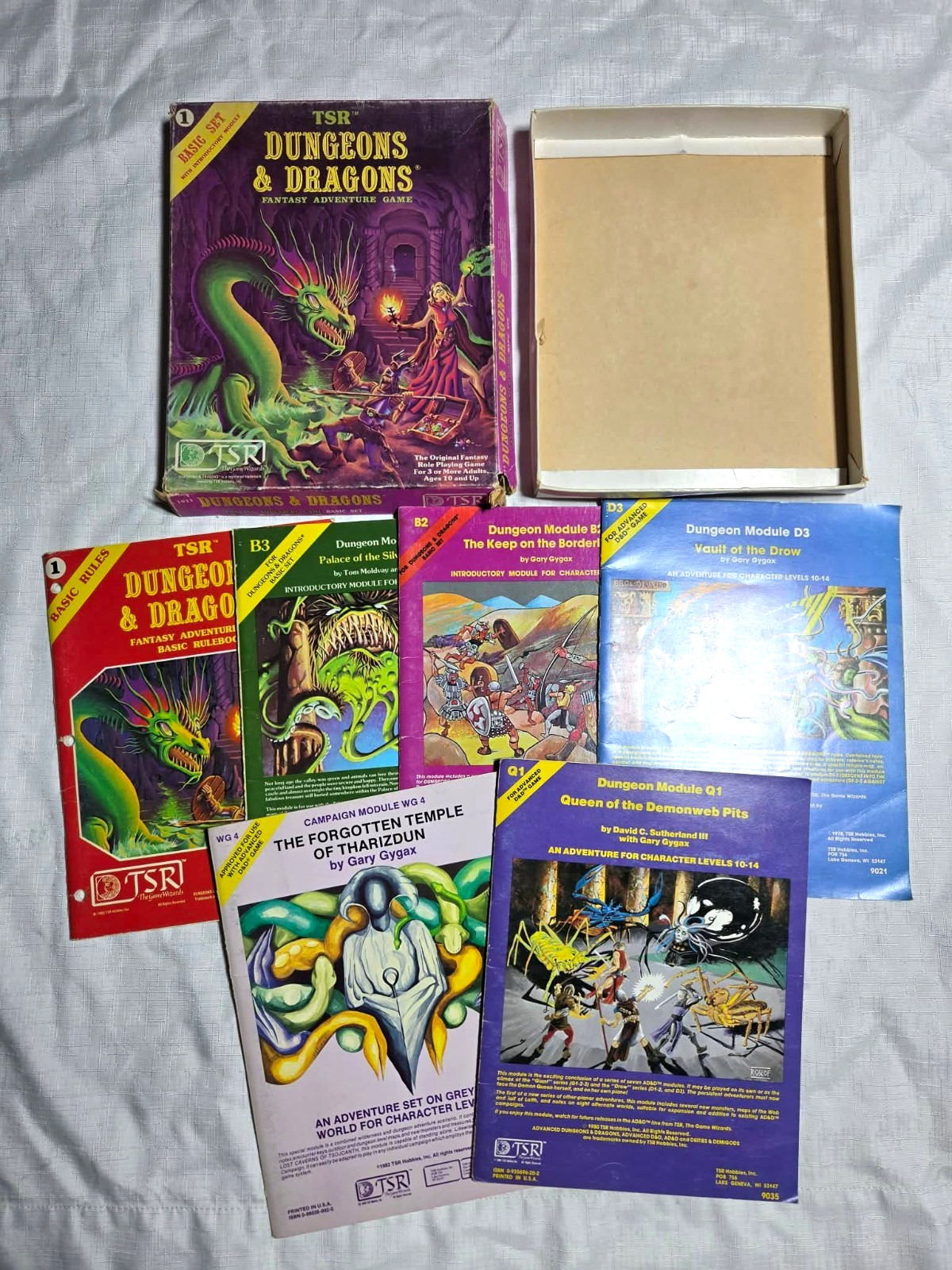 1981 TSR Dungeons & Dragons Basic Set B/X B2 B3 D3 Q1 WG4 Vintage RPG Lot 1981 TSR Dungeons & Dragons Basic Set B/X B2 B3 D3 Q1 WG4 Vintage RPG Lot