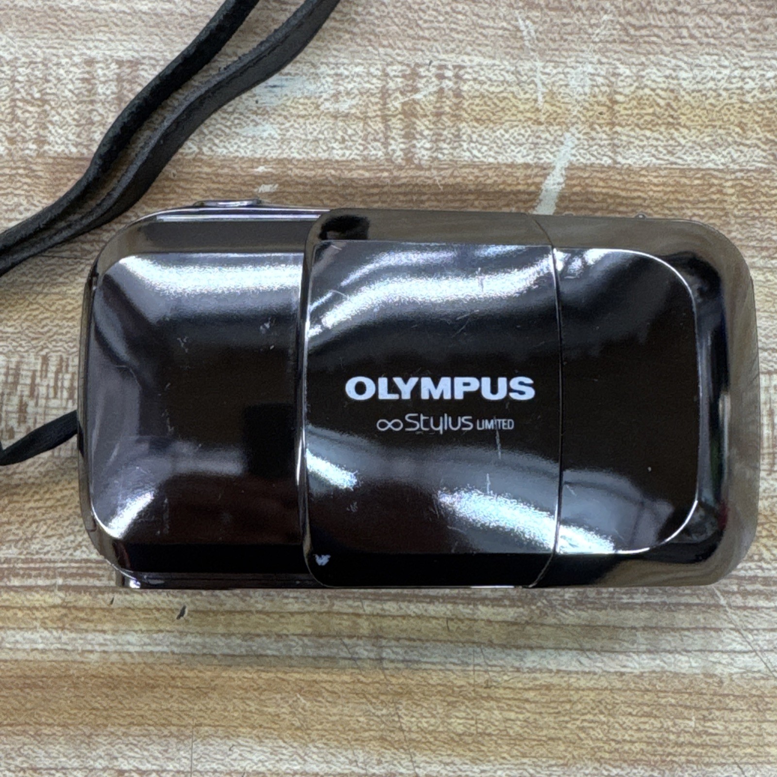 RARE Olympus Infinity Stylus Limited Edition #06173/10,000 RARE Olympus Infinity Stylus Limited Edition #06173/10,000