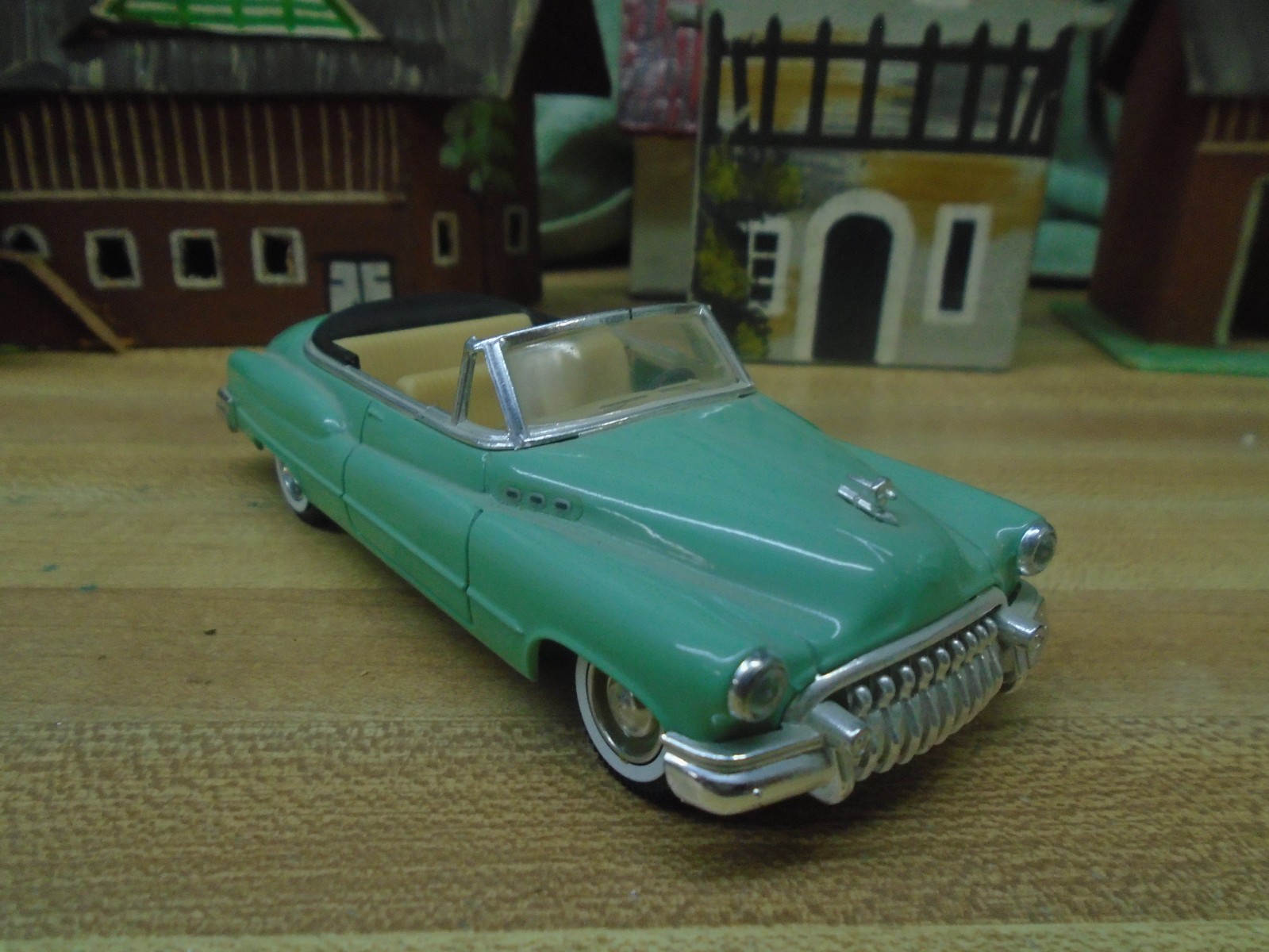 1950 BUICK SUPER CABRIOLET GREEN VERSION BY SOLIDO