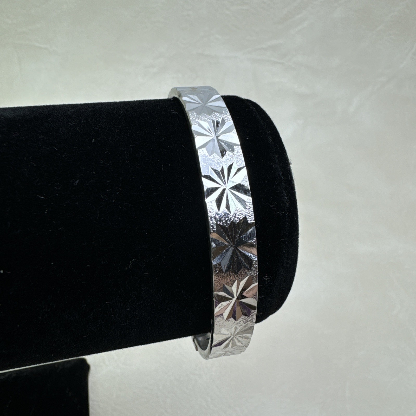 Vintage Etched Starburst Bangle Hinged Silver Tone 18k RGP 7\ Vintage Etched Starburst Bangle Hinged Silver Tone 18k RGP 7\