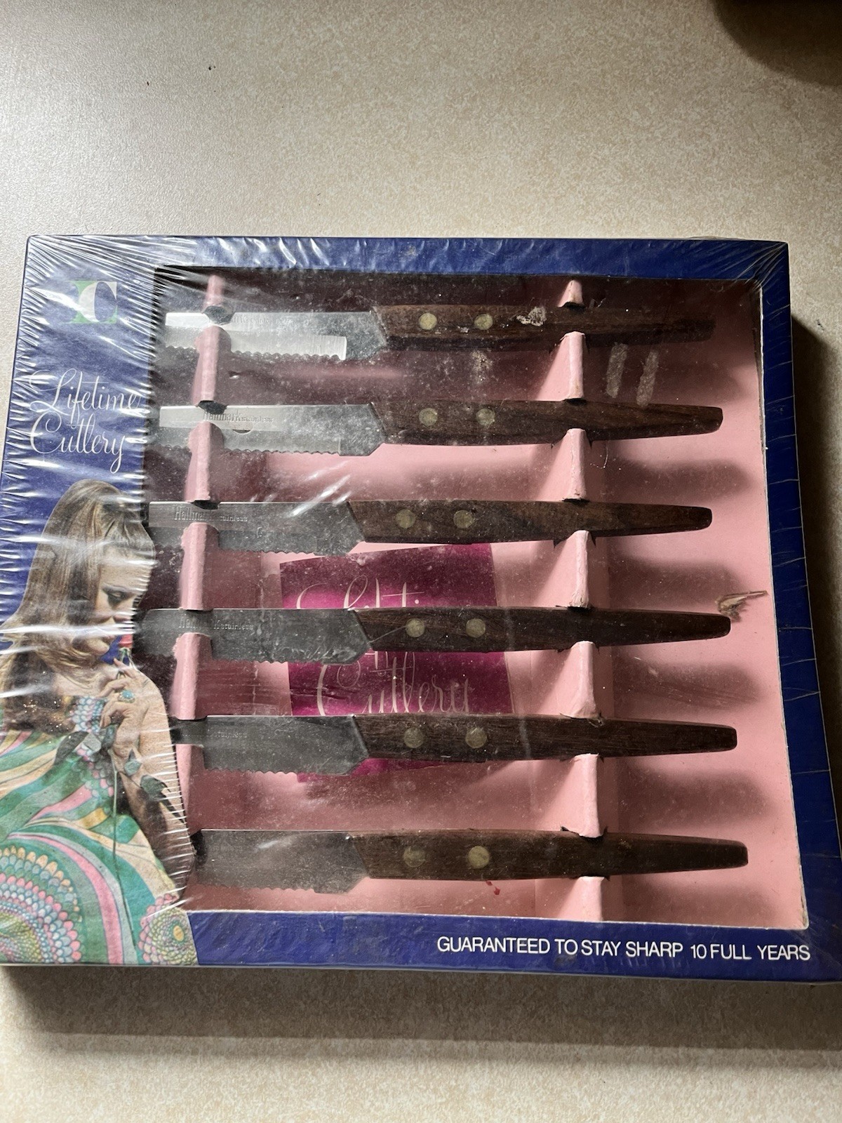 Vintage Lifetime cultery Steak Knives NIB Vintage Lifetime cultery Steak Knives NIB