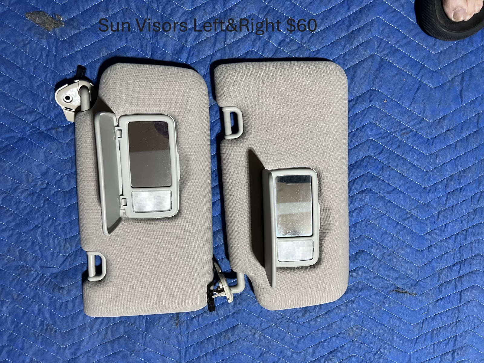 2020 Subaru Forester Sun Visors Pair Left + Right - OEM Gray Used Set 2020 Subaru Forester Sun Visors Pair Left + Right - OEM Gray Used Set