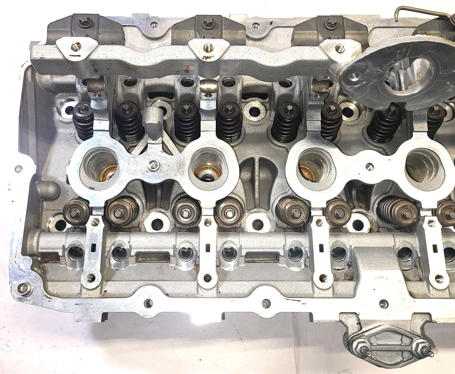 06-13 BMW N52B30 CYLINDER HEAD - 7535325 - OEM USED - 06-13 BMW N52B30 CYLINDER HEAD - 7535325 - OEM USED -