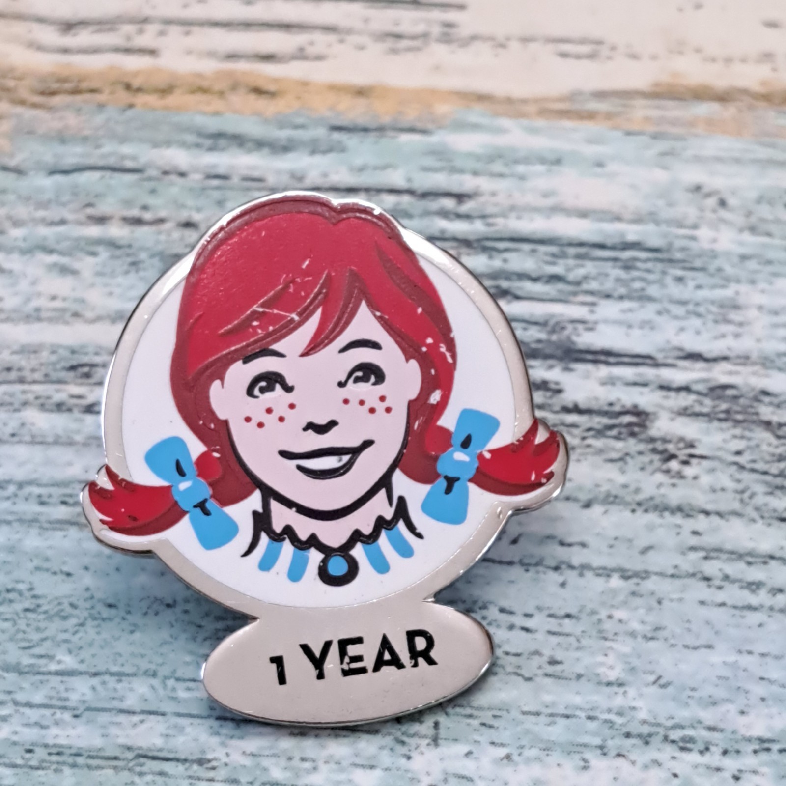 Wendy\'s Crew Employee Pin - Wendy\'s 1 Year Anniversary Logo Wendy\'s Crew Employee Pin - Wendy\'s 1 Year Anniversary Logo