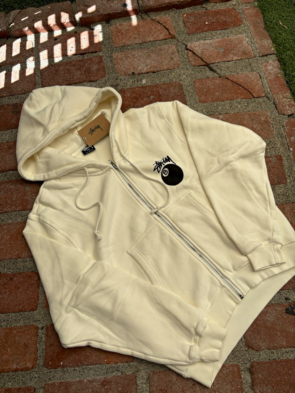 Stussy 8 Ball Full Zip Hoodie Size Large NWT Stussy 8 Ball Full Zip Hoodie Size Large NWT