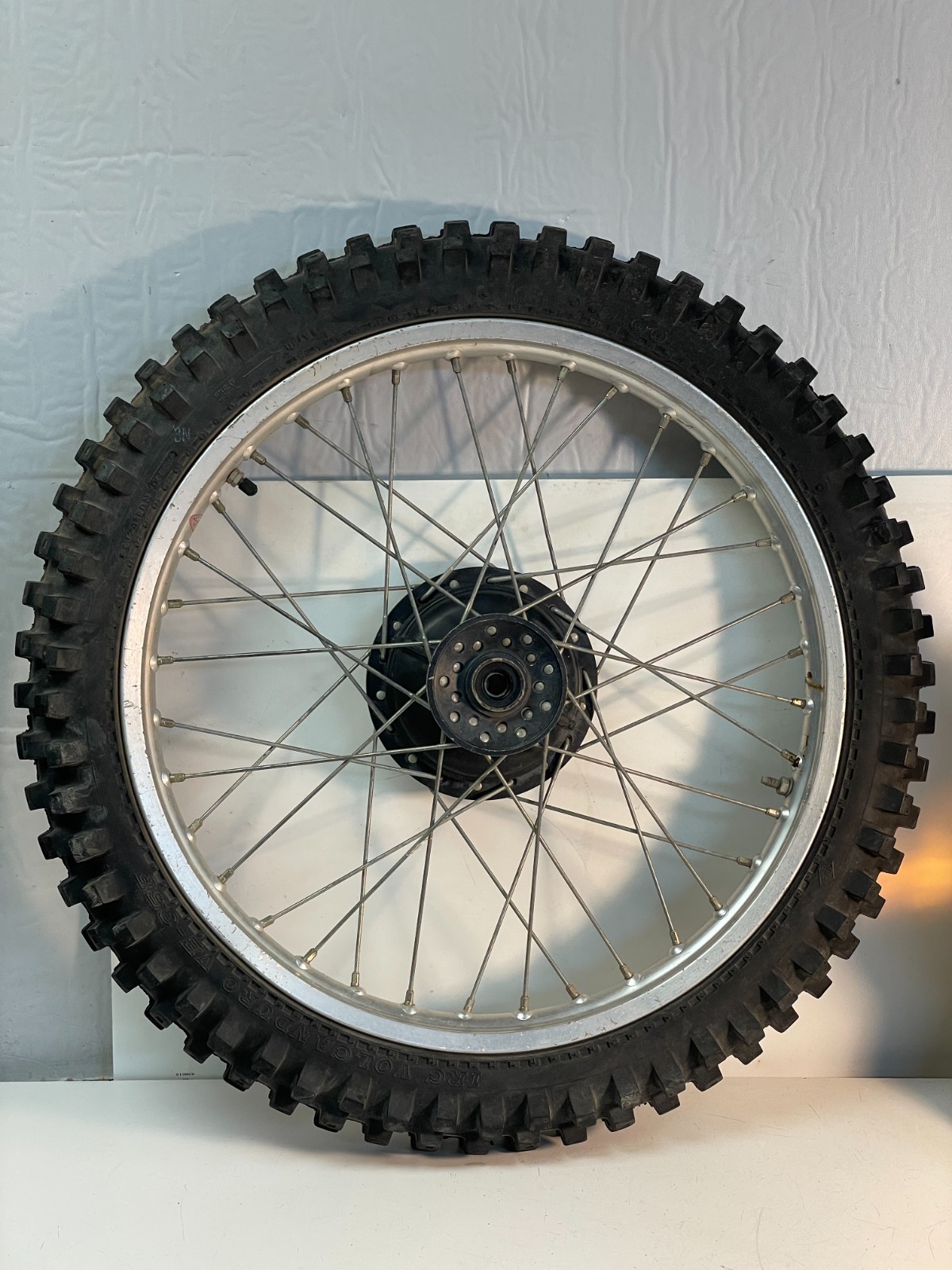 1977 Yamaha TT500 Front Wheel 1T1 XT 500 TT 1977 Yamaha TT500 Front Wheel 1T1 XT 500 TT
