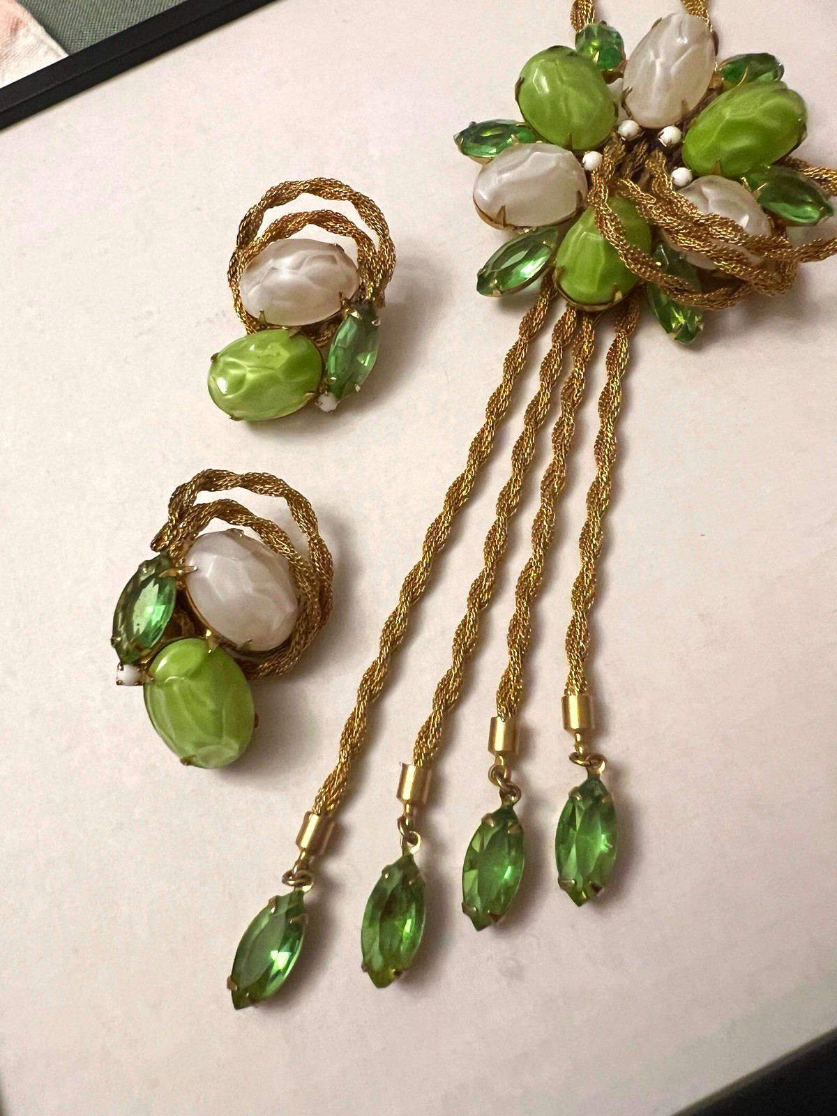Vintage Signed Rifas Demi Parure Necklace & Clip Earrings Green & White Glass Vintage Signed Rifas Demi Parure Necklace & Clip Earrings Green & White Glass