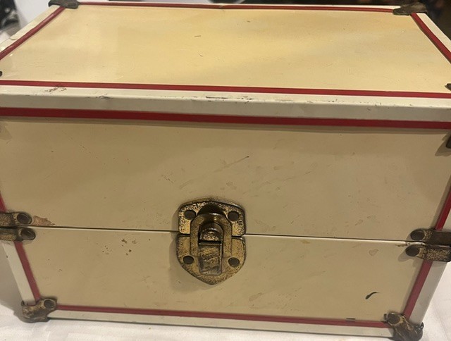 Vintage 50’s Metal Doll Trunk Vintage 50’s Metal Doll Trunk