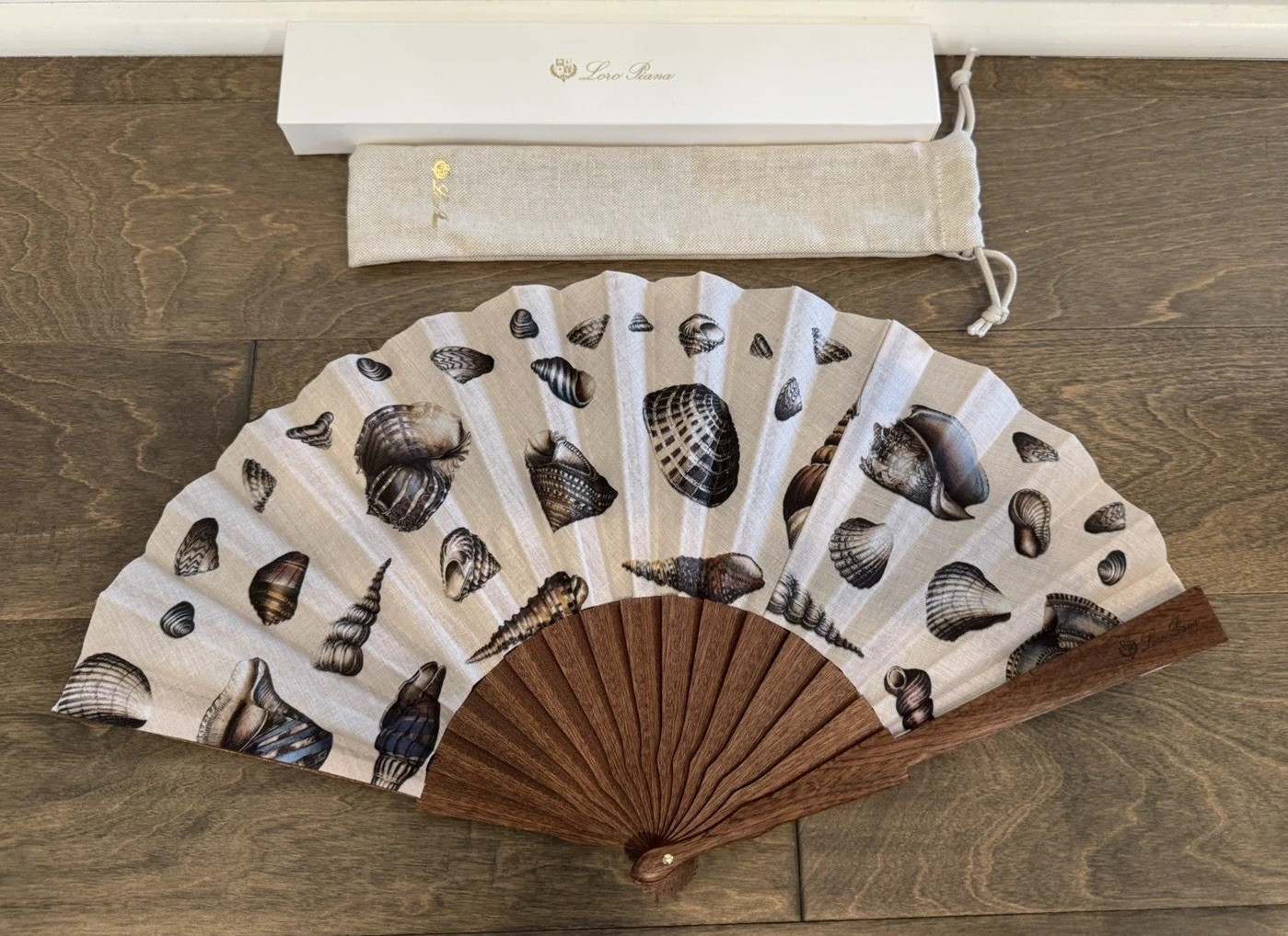 Loro Piana VIP Folding Hand Fan Wood Shell Print w/ Pouch & Box NIB Loro Piana VIP Folding Hand Fan Wood Shell Print w/ Pouch & Box NIB