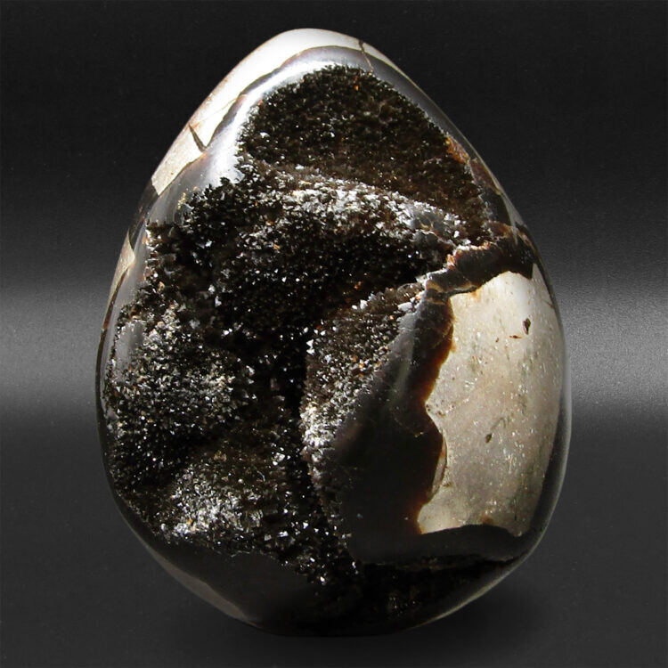Black Septarian “DRAGON EGG” dragonstone crystal mineral geode Madagascar Black Septarian “DRAGON EGG” dragonstone crystal mineral geode Madagascar