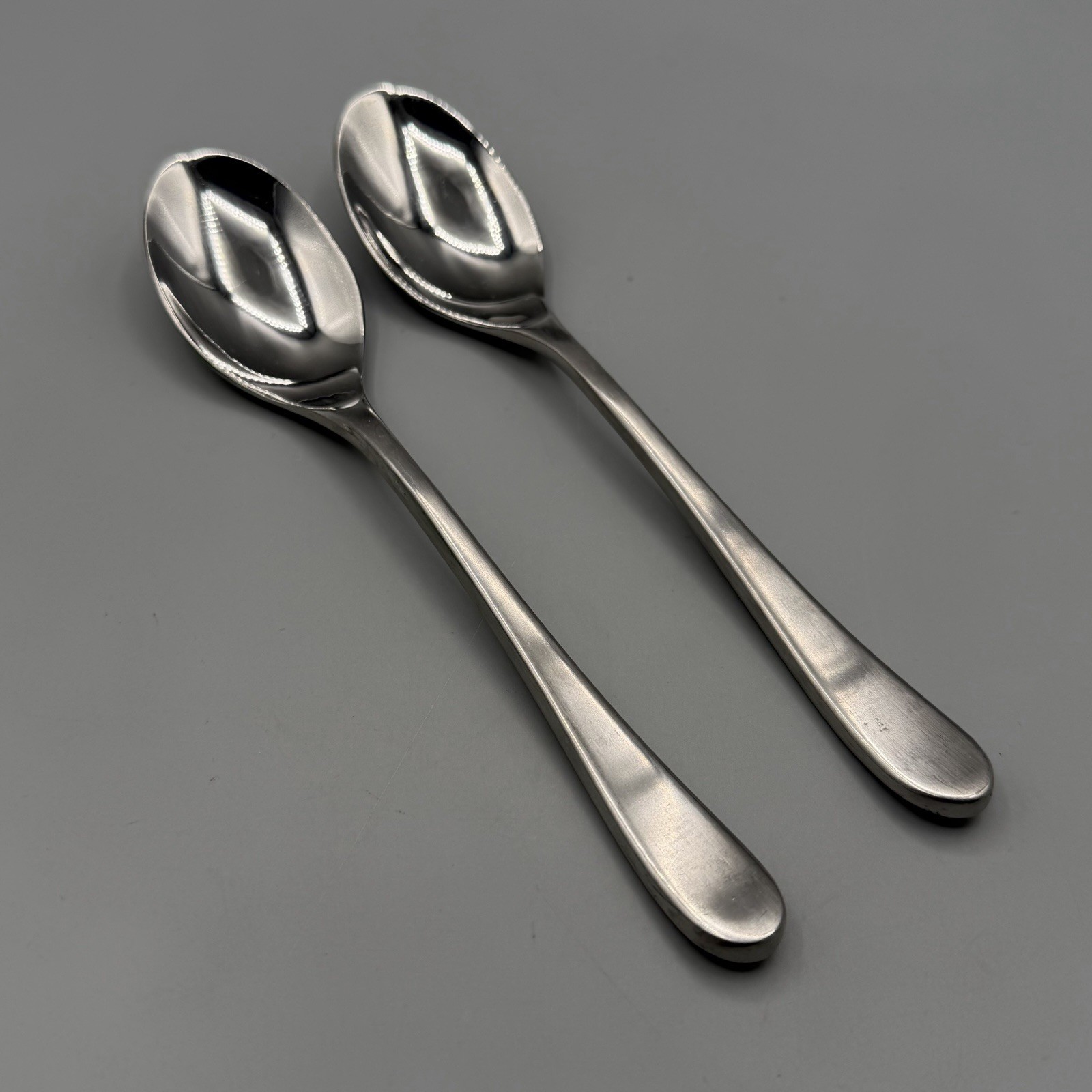 Mikasa BRYNLEY Satin Forged Stainless Dinner Spoons 8\ Mikasa BRYNLEY Satin Forged Stainless Dinner Spoons 8\