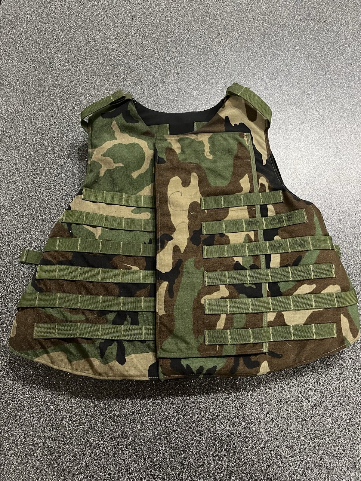 Point Blank Camouflage Carrier Armor Vest w Panels Paintball Air Soft Sz L Point Blank Camouflage Carrier Armor Vest w Panels Paintball Air Soft Sz L