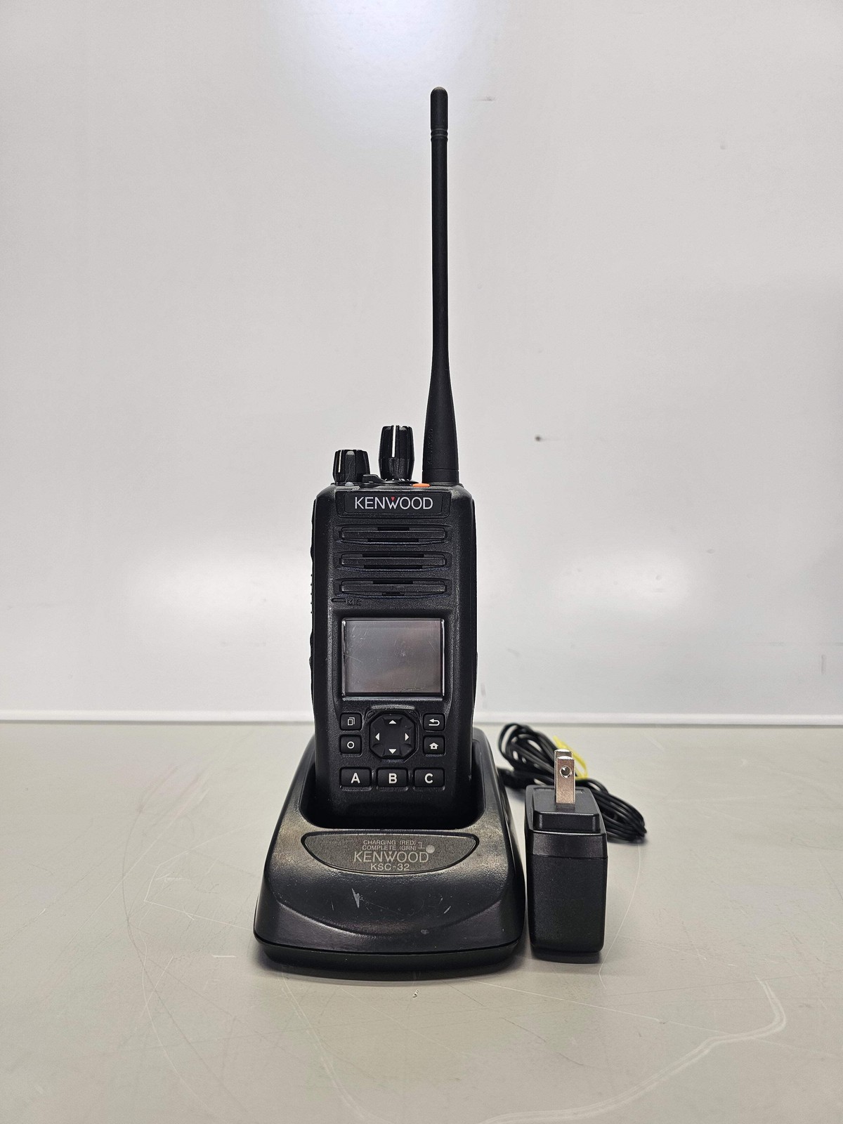 Kenwood Portable NX-5300-K2 UHF 450–520 Mhz 1024ch 5W LTD