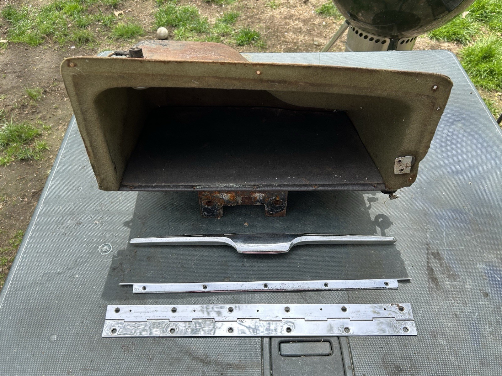 1951 1957 Mercedes 300 W186 Adenauer Glove Box Glove Box Handle Hinge No Mice 1951 1957 Mercedes 300 W186 Adenauer Glove Box Glove Box Handle Hinge No Mice