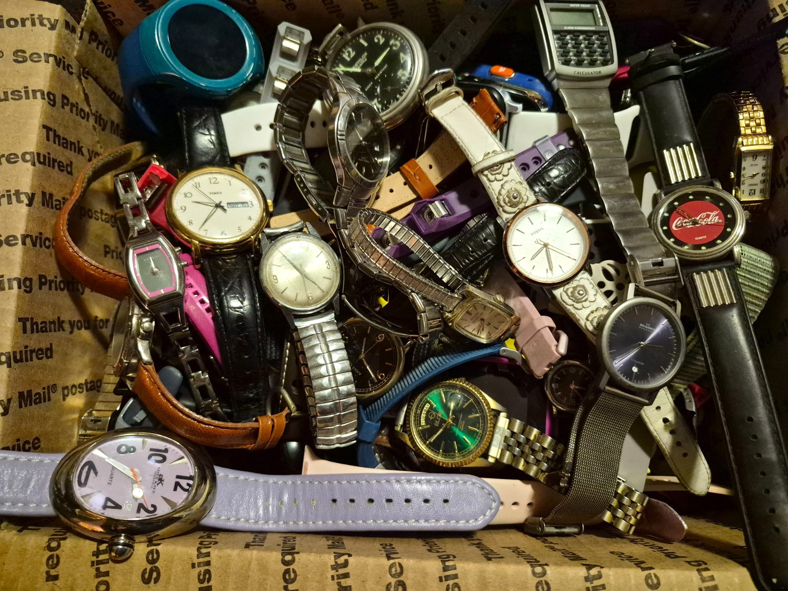BIG LOT OF MIXED WATCHES-GOOD FOR WEARING, FIXING OR PARTS.