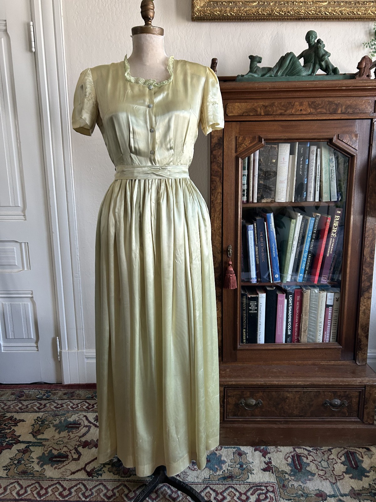 Vintage 1930s Celery Green Liquid Satin Square Neck Formal Maxi Dress Full Skirt Vintage 1930s Celery Green Liquid Satin Square Neck Formal Maxi Dress Full Skirt