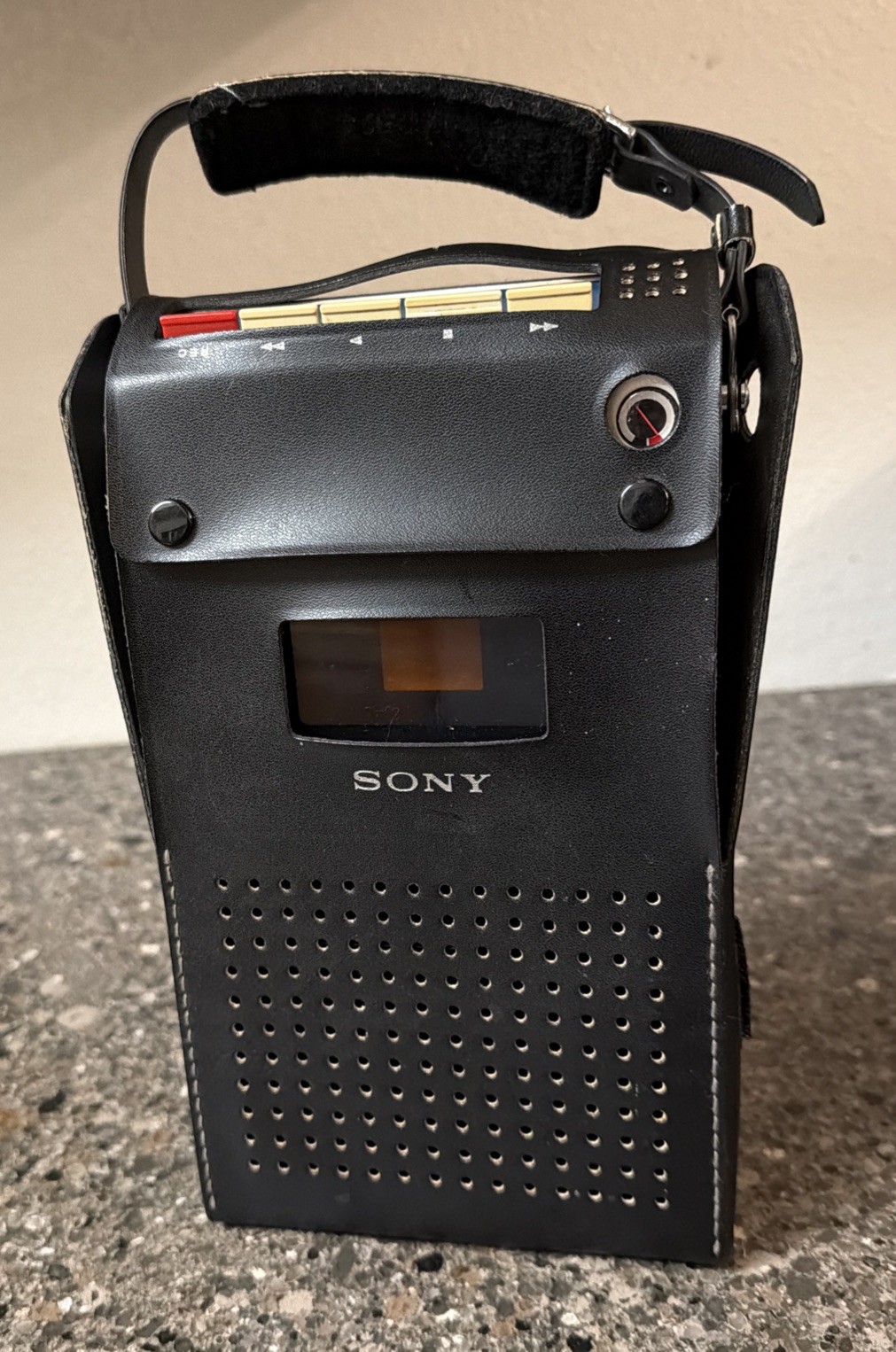 Vtg Sony TC-110 Solid State Cassette Recorder Player W/Case No Cord Not Tested Vtg Sony TC-110 Solid State Cassette Recorder Player W/Case No Cord Not Tested