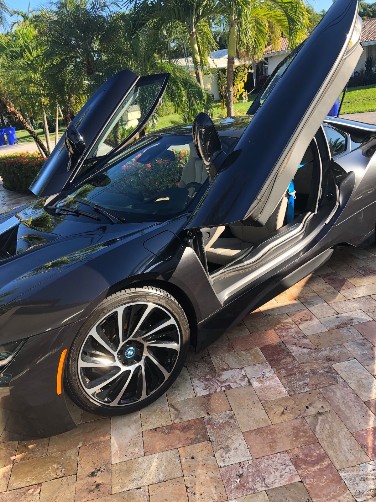 2015 BMW i8 2015 BMW i8