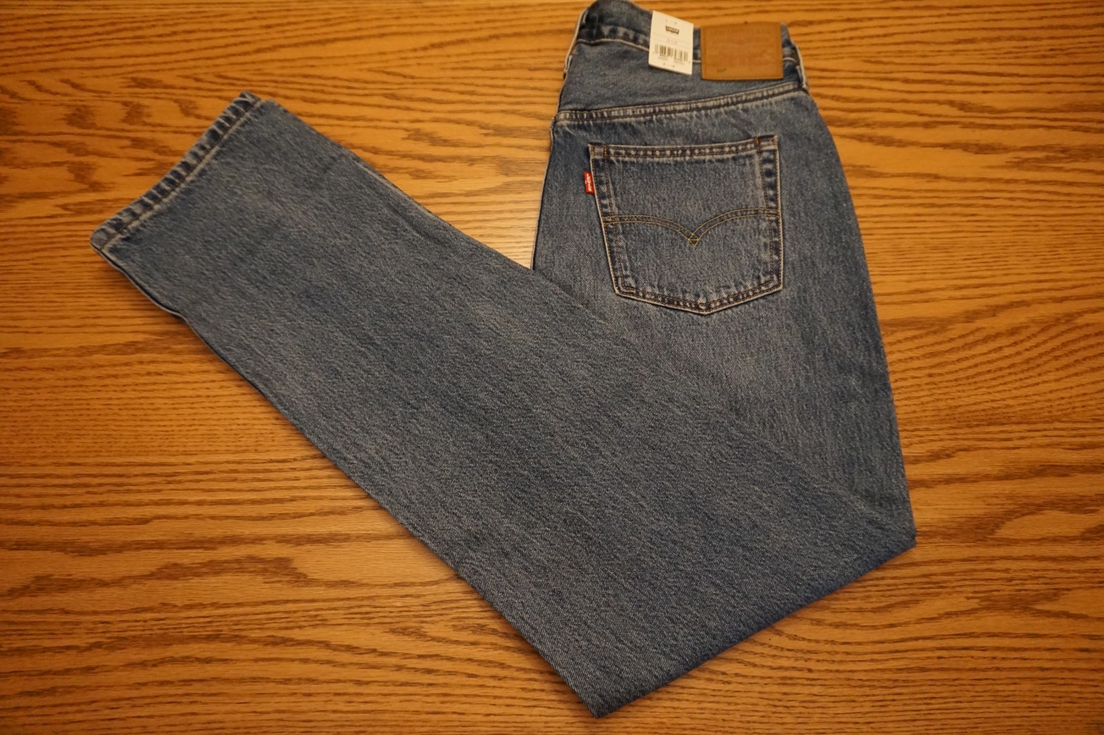 NWT WOMEN'S LEVI JEANS 501 Original Multiple Sizes Straight High Rise SELVEDGE NWT WOMEN'S LEVI JEANS 501 Original Multiple Sizes Straight High Rise SELVEDGE