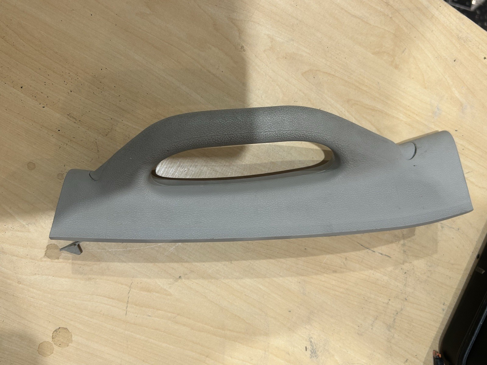 2012 2016 Dodge Grand Caravan Left B Pillar Grab Handle 1AR41BD1AH OEM 2012 2016 Dodge Grand Caravan Left B Pillar Grab Handle 1AR41BD1AH OEM