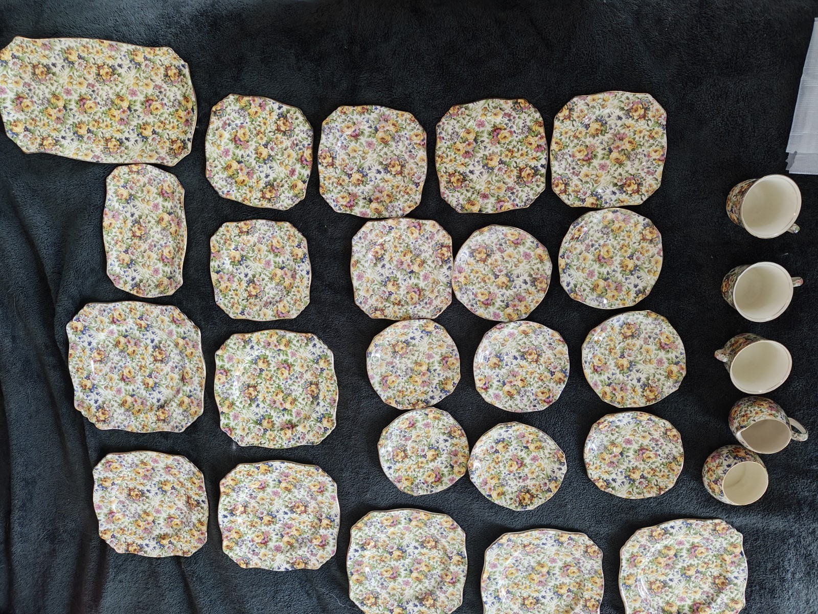 30 pcs Royal Winton Grimwades Bedale Floral Ceramic Teapot England