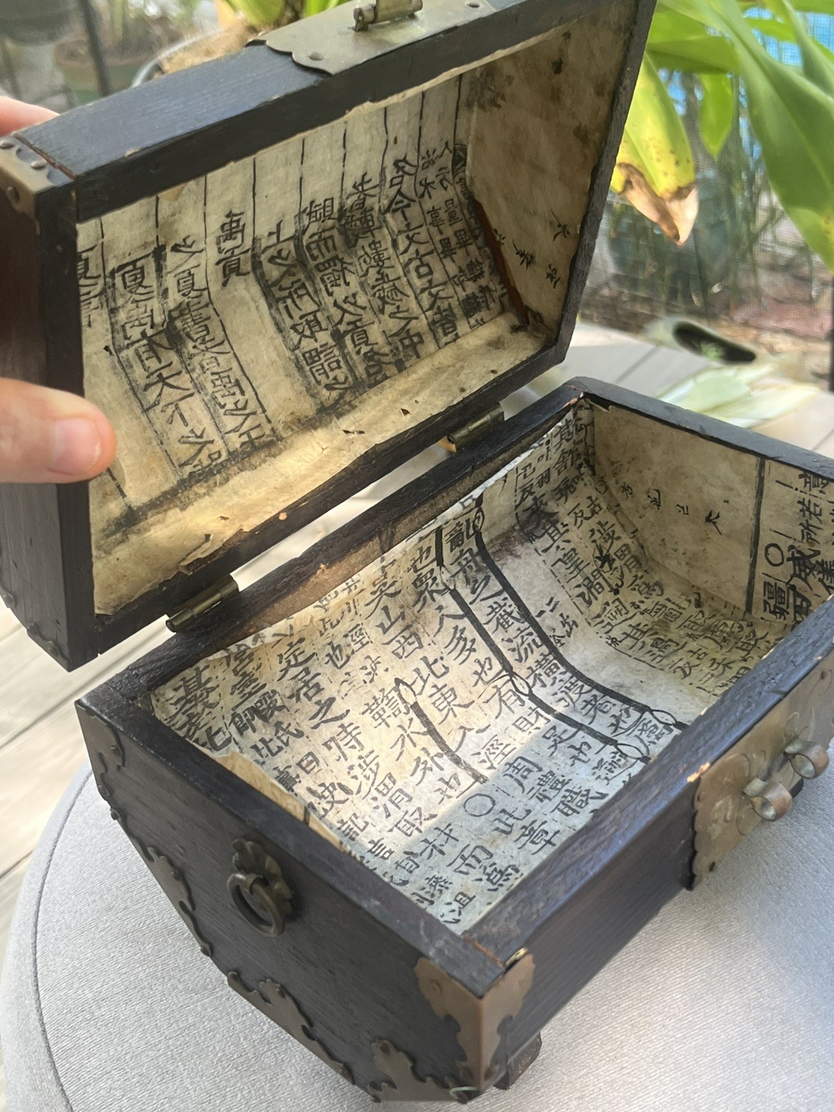 19th Century Korean Joseon Dynast Scholar Box with Hanja Text Poems 19th Century Korean Joseon Dynast Scholar Box with Hanja Text Poems