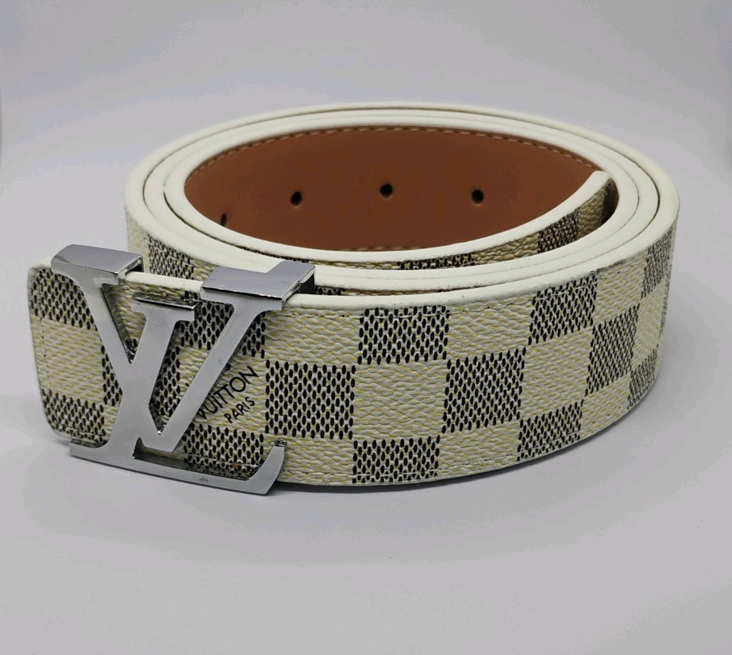 Belt Men\'s white Initiales Buckle silver, Size 32-36 Waist Belt Men\'s white Initiales Buckle silver, Size 32-36 Waist