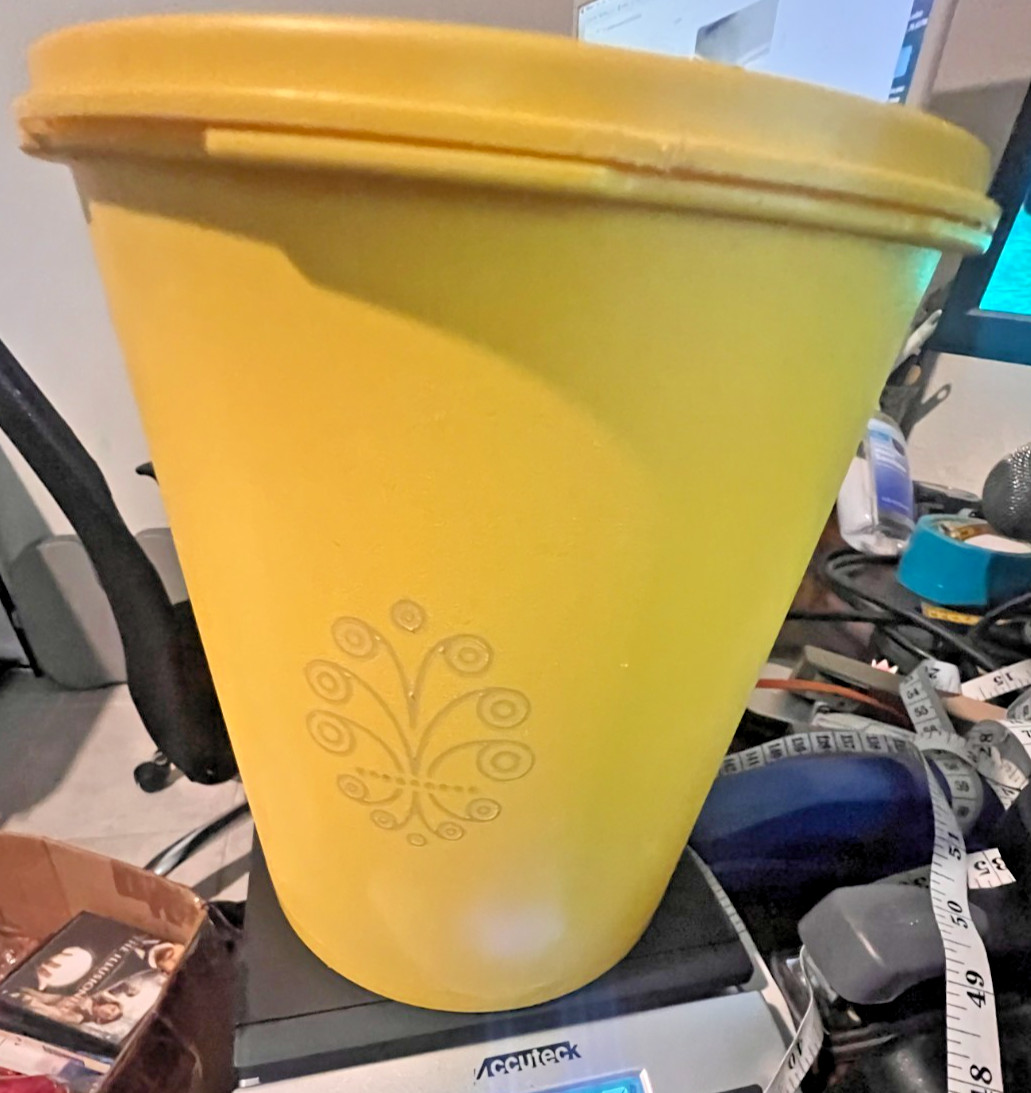 Vintage Tupperware Yellow Servalier Canister #807-7 5.5