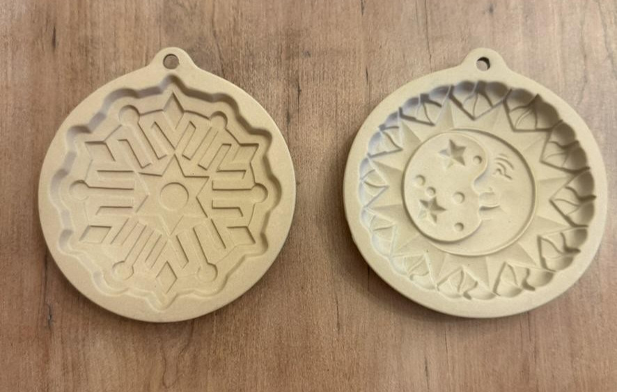 Vintage Wilton 1997 Ceramic Cookie Molds Snowflake Moon Stars Round Ornament Set
