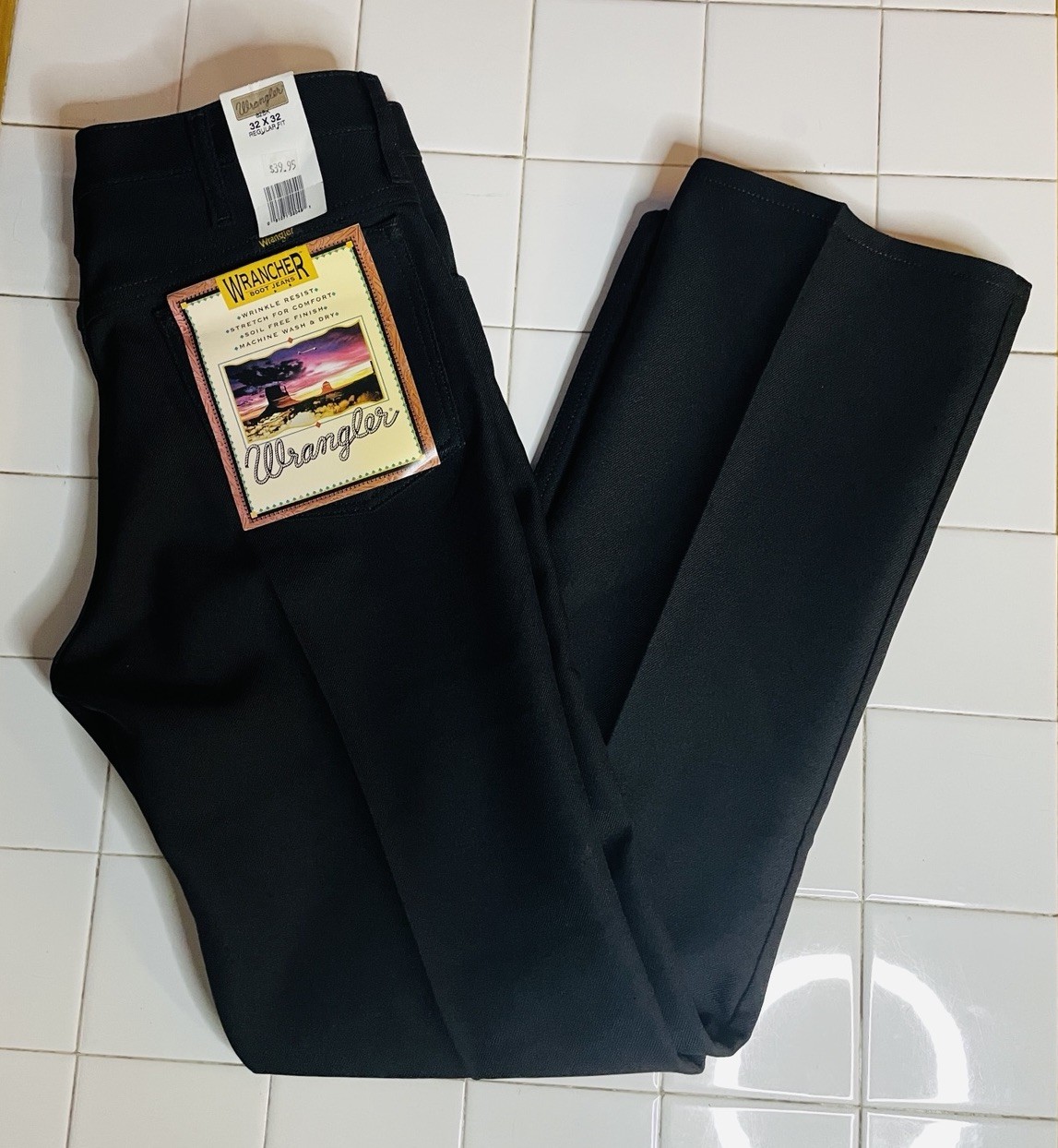 NWT Wrangler Men\'s Wrancher Dress Jeans Various Sizes Black - 82BK Bootcut NWT Wrangler Men\'s Wrancher Dress Jeans Various Sizes Black - 82BK Bootcut