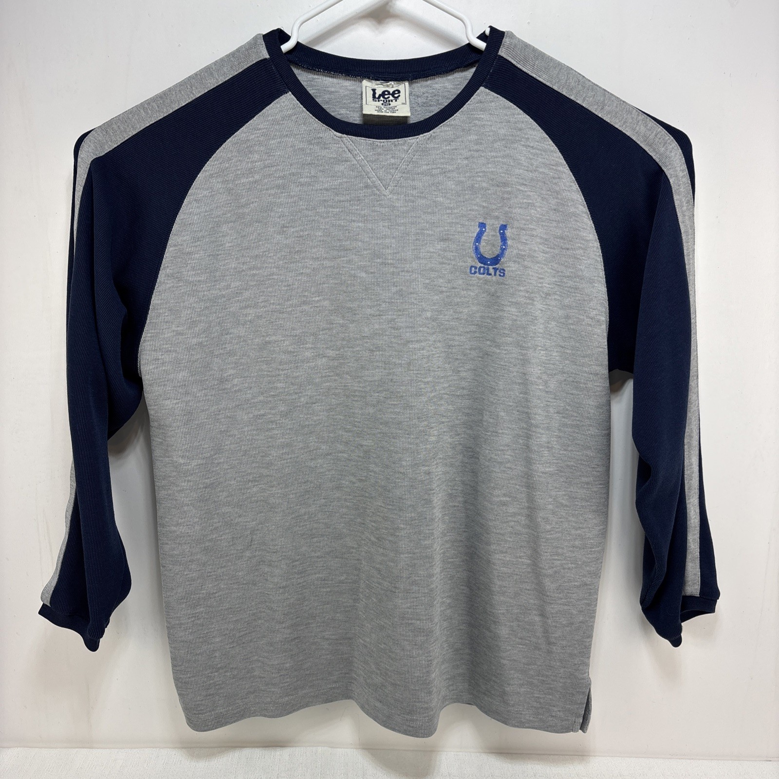 VTG Lee Sport Indianapolis Colts Mens Raglan Long Sleeve Gray Shirt Size 2XL VTG Lee Sport Indianapolis Colts Mens Raglan Long Sleeve Gray Shirt Size 2XL