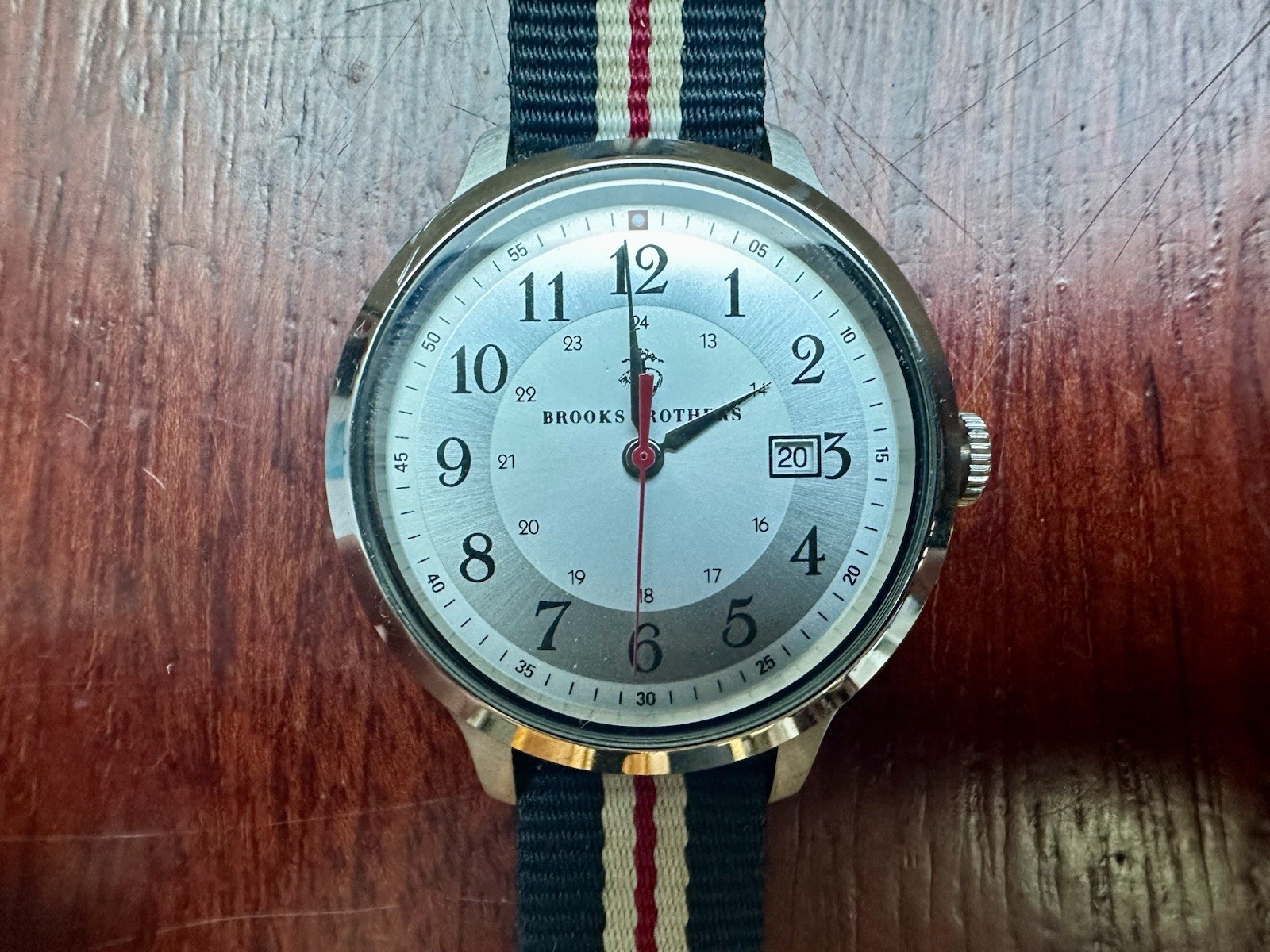 Vintage Brooks Brothers Watch Unisex Field Nylon Quartz Analog - Needs Battery Vintage Brooks Brothers Watch Unisex Field Nylon Quartz Analog - Needs Battery