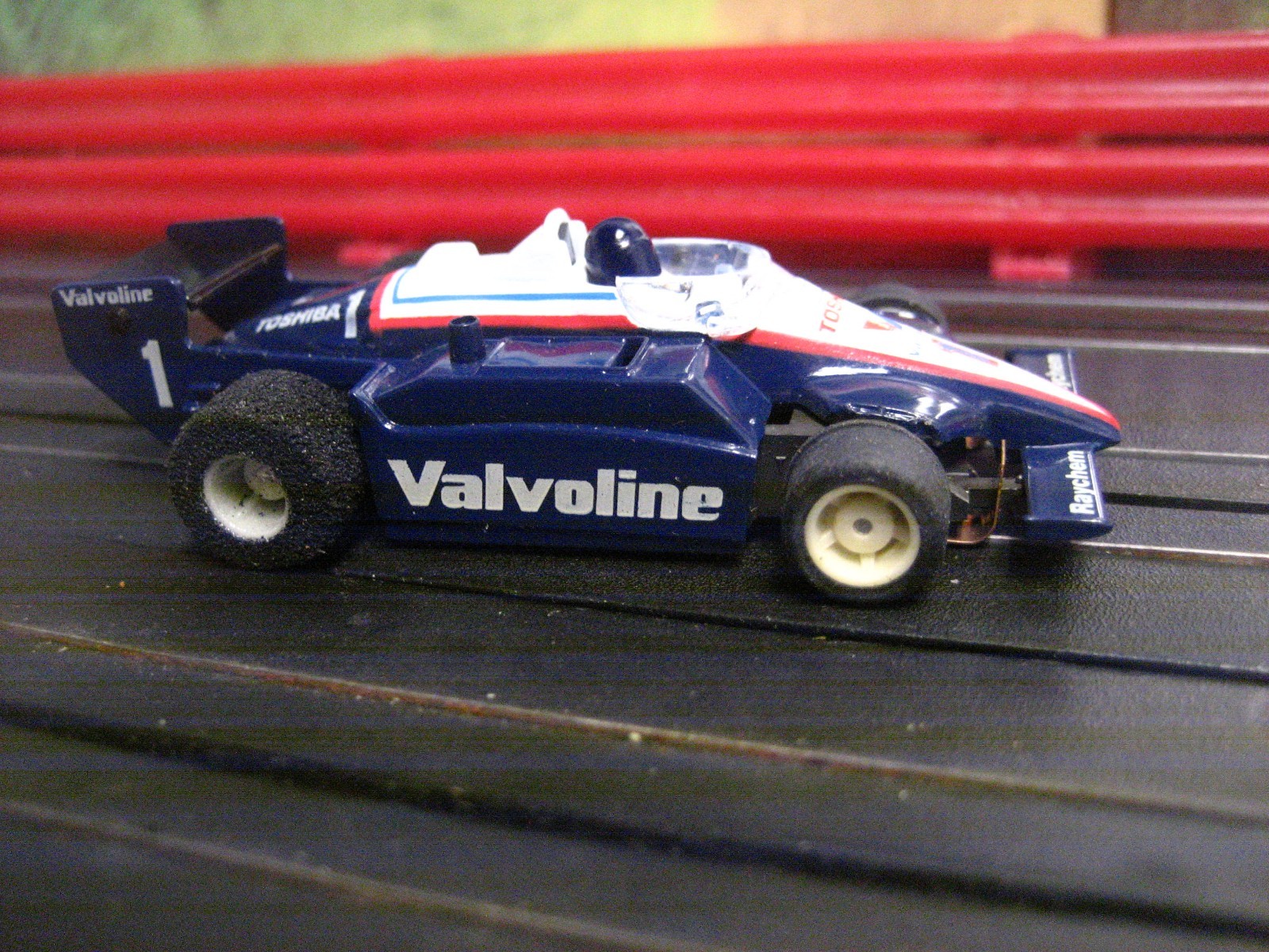 NEW Tyco HO Scale Slot Car F 1 Indy cars #1 Valvoline (read) NEW Tyco HO Scale Slot Car F 1 Indy cars #1 Valvoline (read)