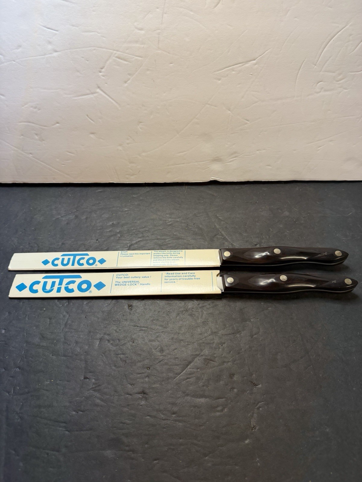 New 1980’s CUTCO KNIVES No# 1723 D83 & #1724 (MADE IN USA) New 1980’s CUTCO KNIVES No# 1723 D83 & #1724 (MADE IN USA)
