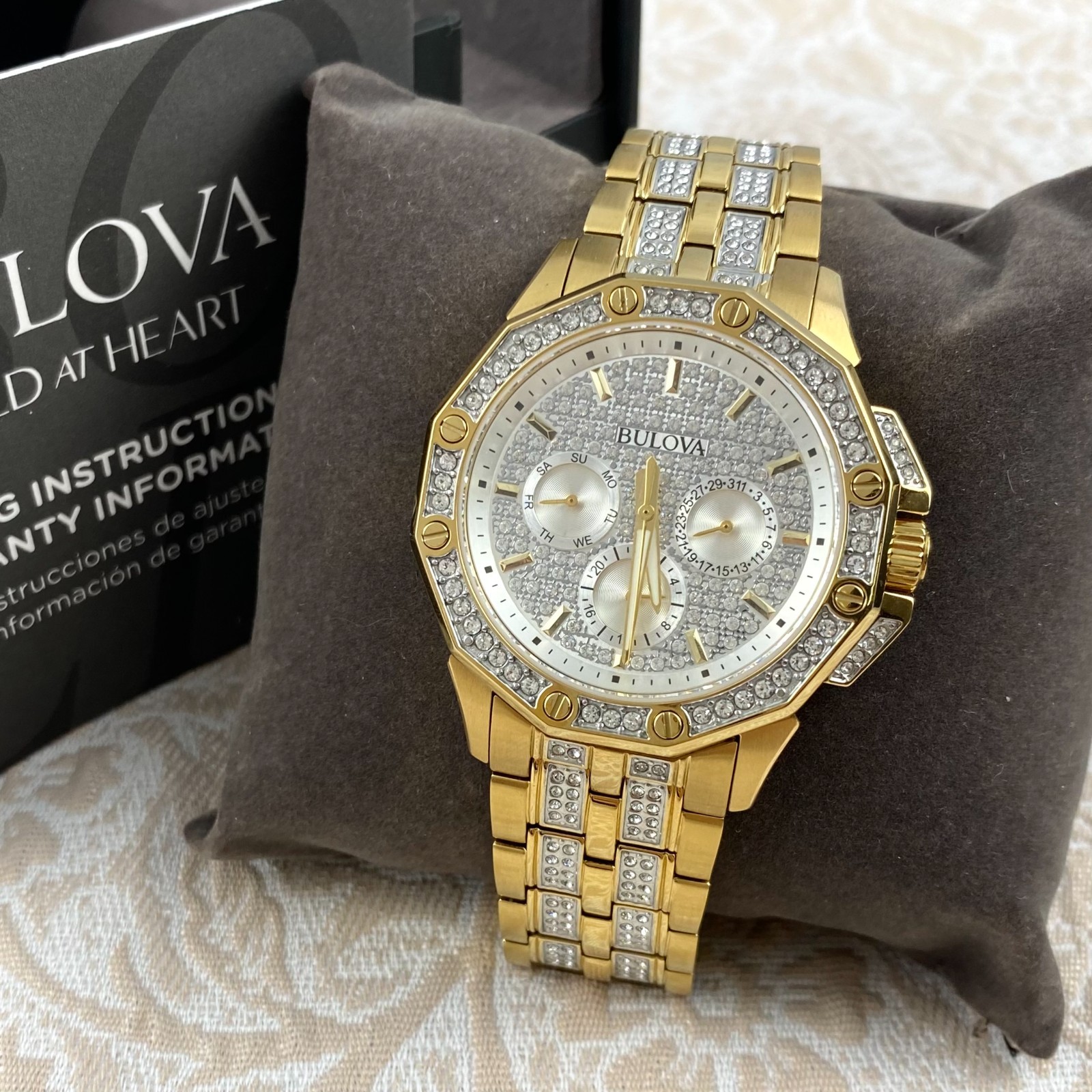 Bulova Octava Crystal Men\'s Quartz Watch Silver Gold Dial Stainless Steel 98C126