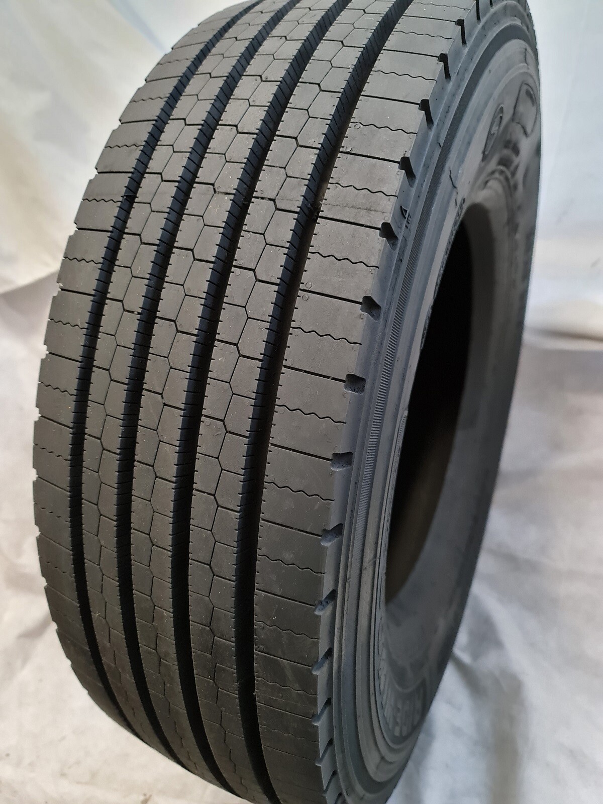(1-Tire) 235/75R17.5 Steer All Positions 14PLY New ROAD CREW Ride Wing 132/130M (1-Tire) 235/75R17.5 Steer All Positions 14PLY New ROAD CREW Ride Wing 132/130M