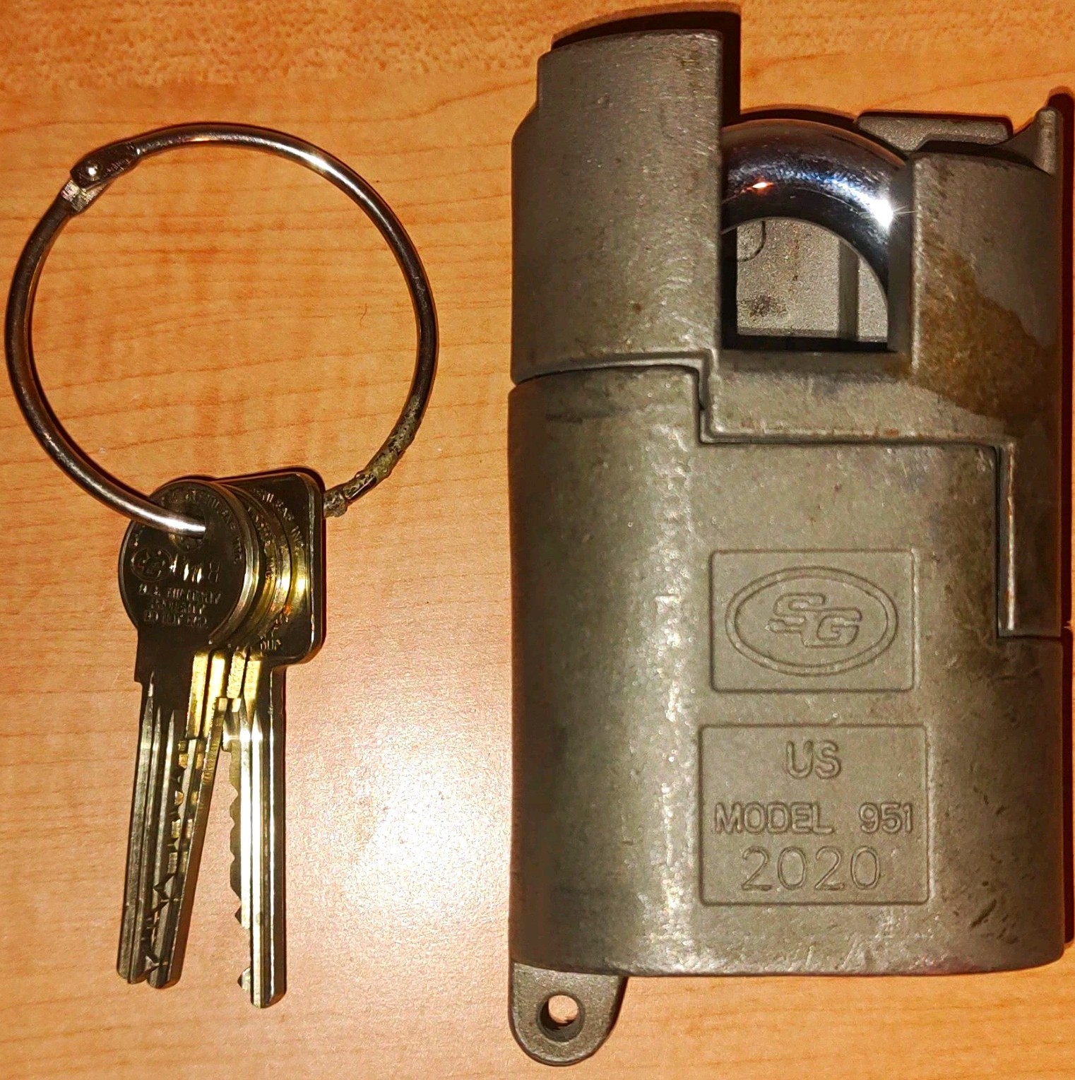 Sergeant and Greenleaf Model 951 Padlock with Keys on Key Ring