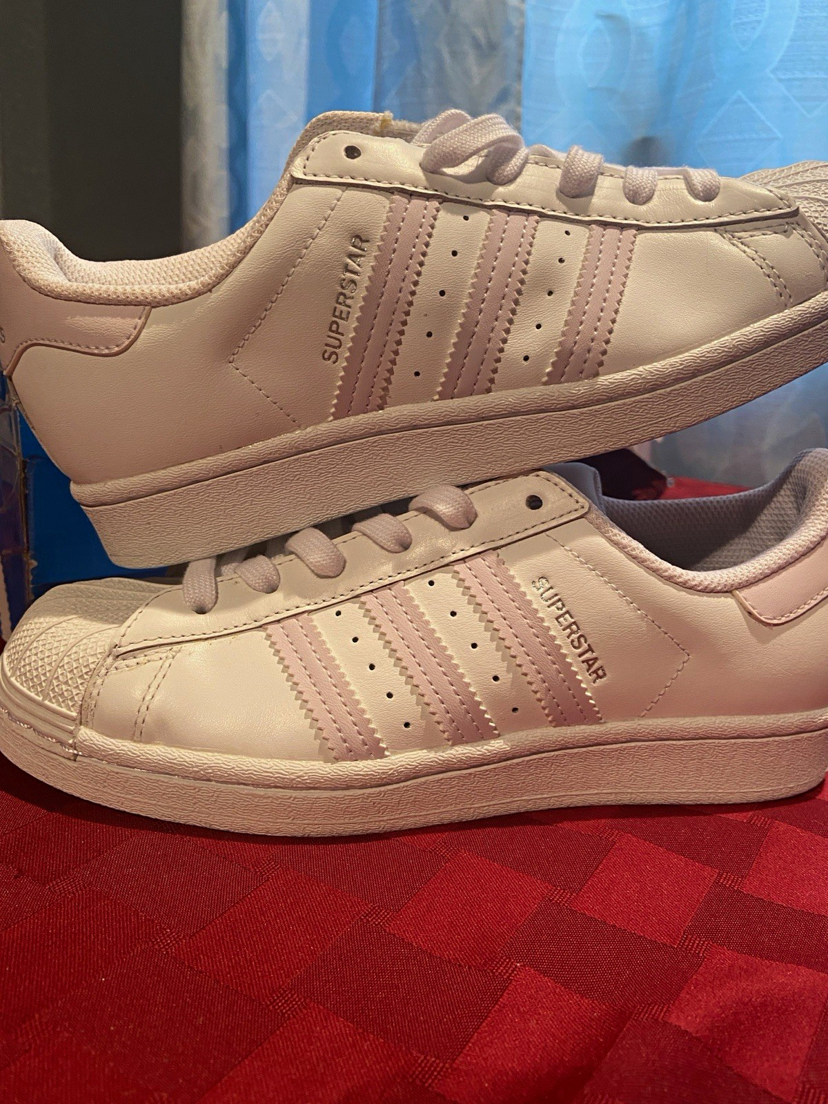 Superstar Women’s Low Top Sneakers 5.5 Purple Tint White FV3374 Superstar Women’s Low Top Sneakers 5.5 Purple Tint White FV3374