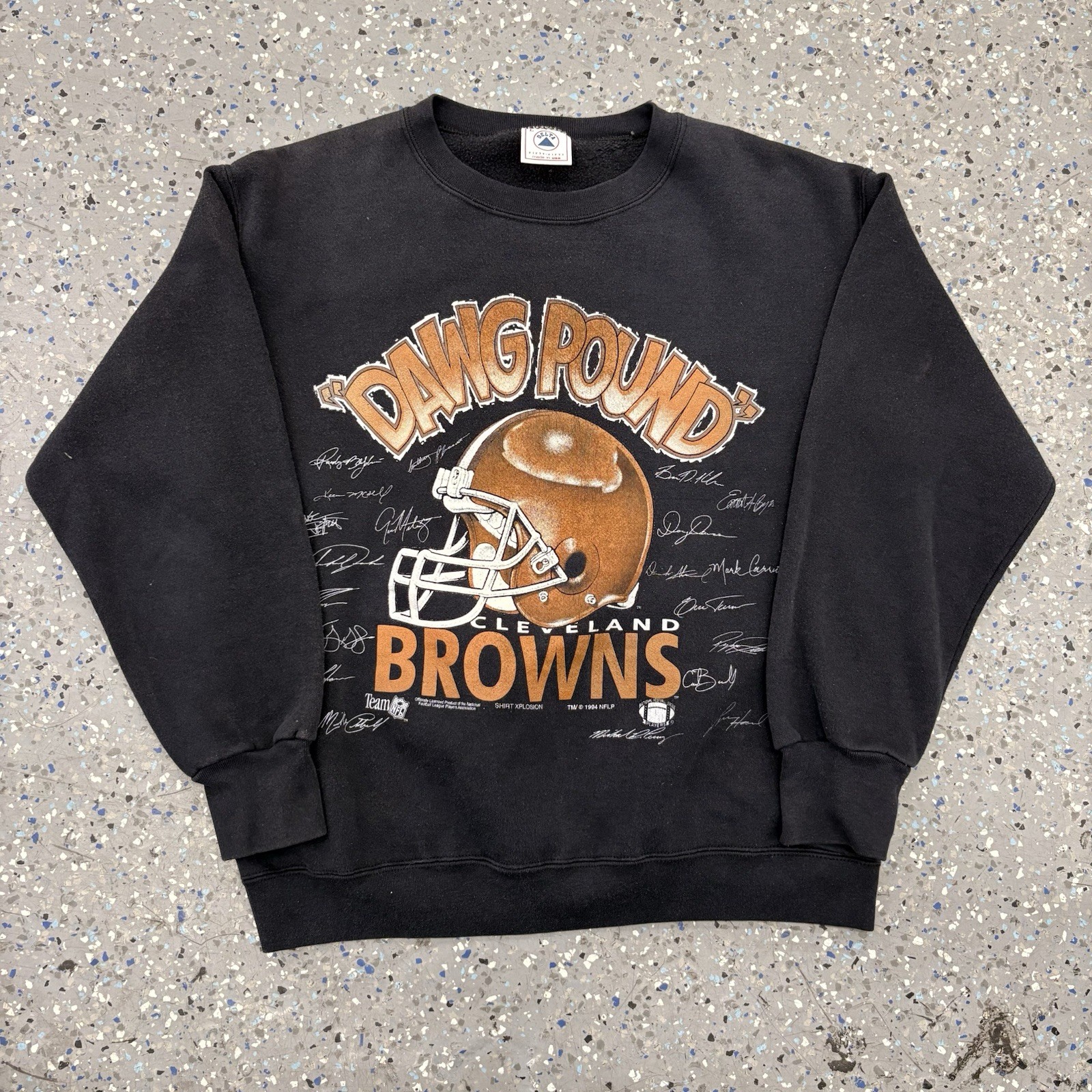 1994 vintage Cleveland Browns Dawg Pound Crewneck Sweatshirt Black Size L NFL 1994 vintage Cleveland Browns Dawg Pound Crewneck Sweatshirt Black Size L NFL