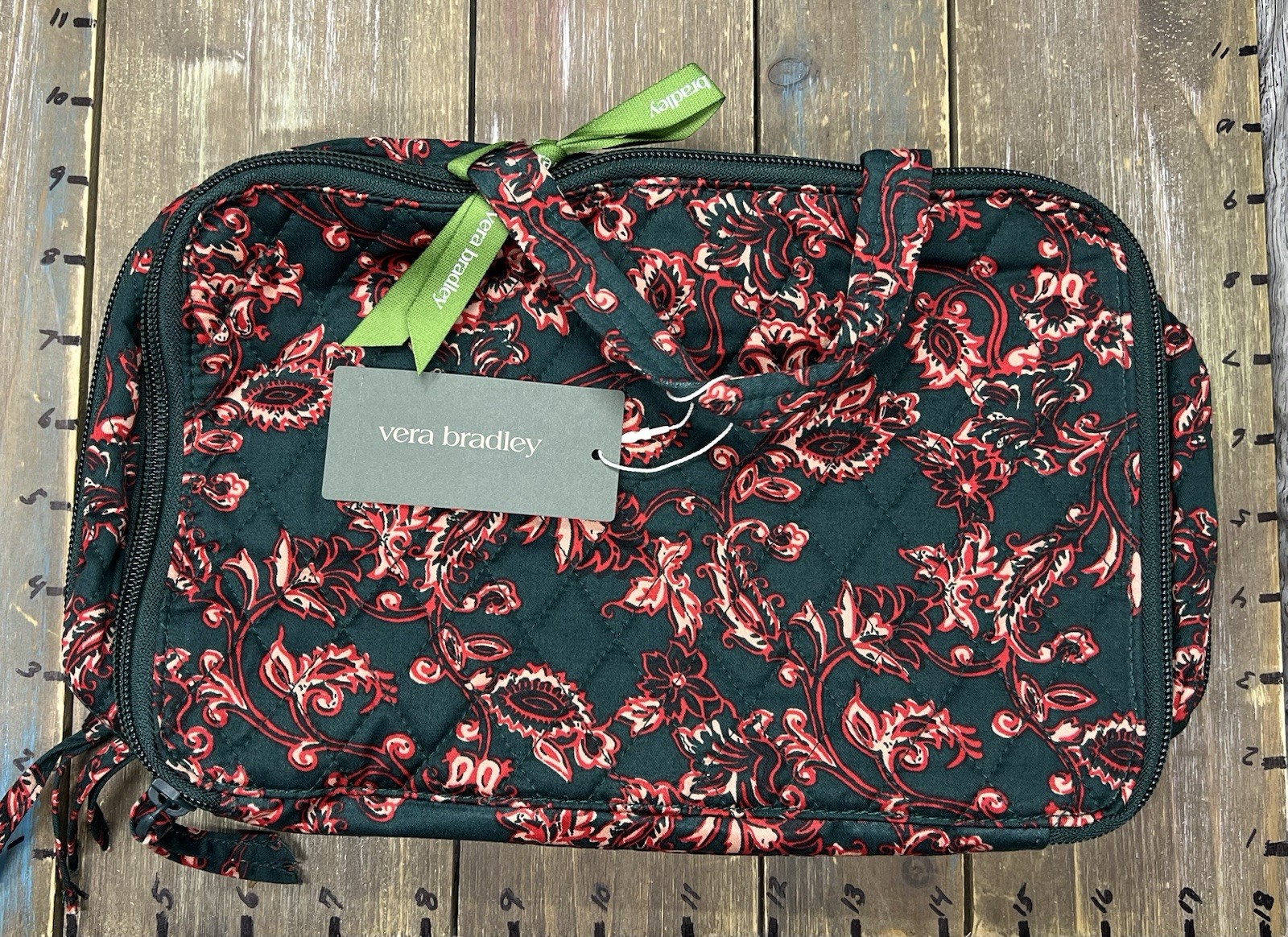 NEW Vera Bradley Ultimate Cotton Travel Case Victorian Vines MSRP $75 SEE PICS NEW Vera Bradley Ultimate Cotton Travel Case Victorian Vines MSRP $75 SEE PICS