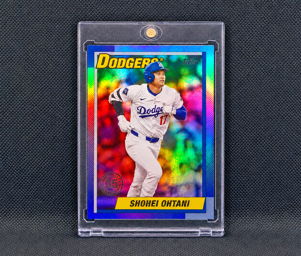 SHOHEI OHTANI RAINBOW REFRACTOR 2025 INVESTMENT TOPPS ANNIVERSARY - Dodgers MVP SHOHEI OHTANI RAINBOW REFRACTOR 2025 INVESTMENT TOPPS ANNIVERSARY - Dodgers MVP