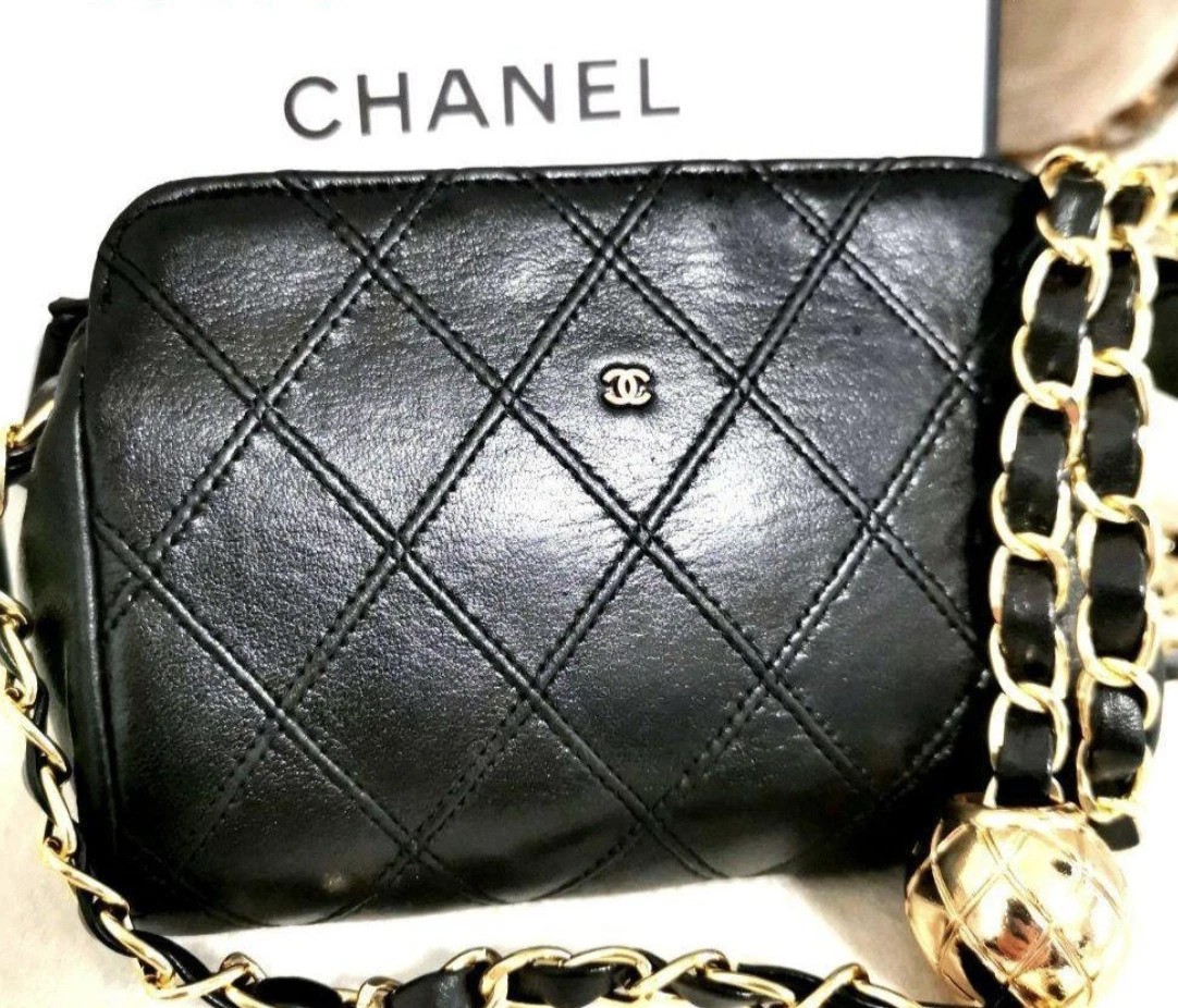 CHANEL Matelasse Bicolore Handbag Pouch Shoulder wallet Lambskin Black CC Box