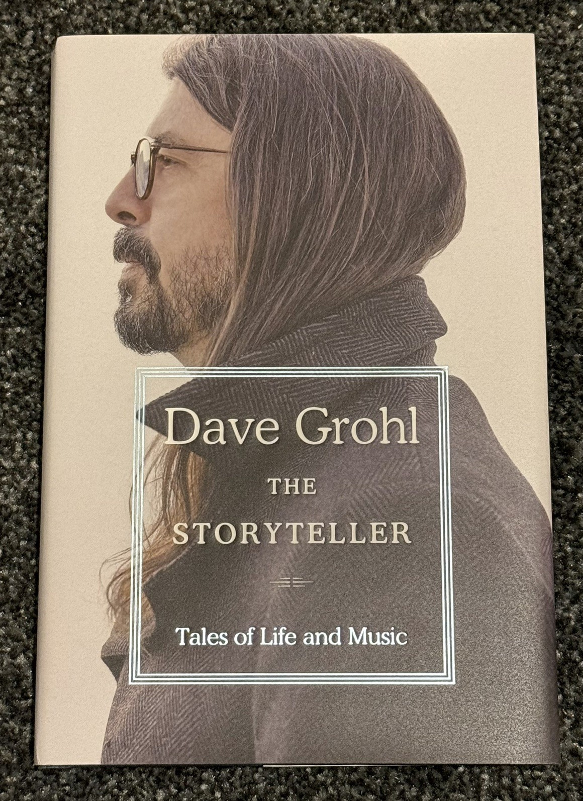 Dave Grohl - The Storyteller SIGNED BOOK NIRVANA FOO FIGHTERS Dave Grohl - The Storyteller SIGNED BOOK NIRVANA FOO FIGHTERS