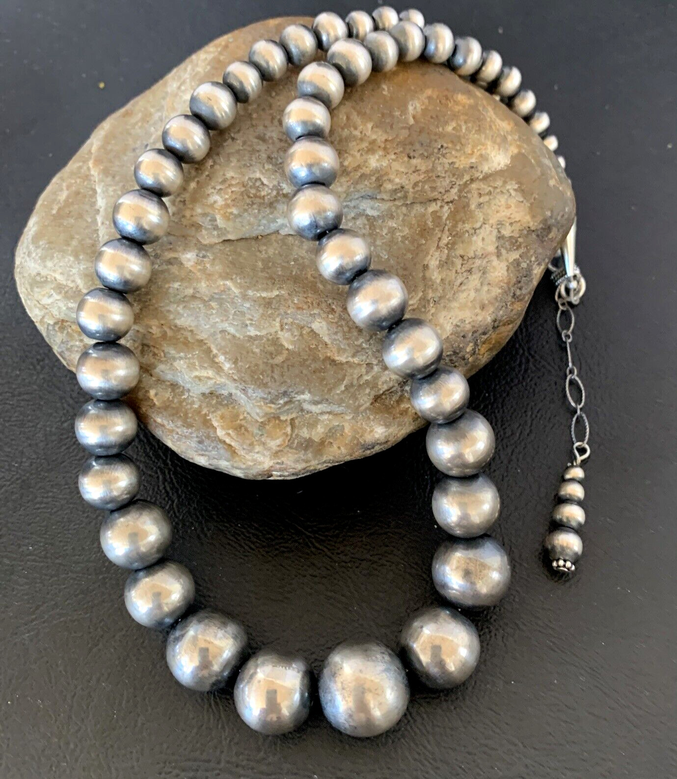 Navajo Pearls Graduated Sterling Silver Round Seamless Bead Necklace 16”