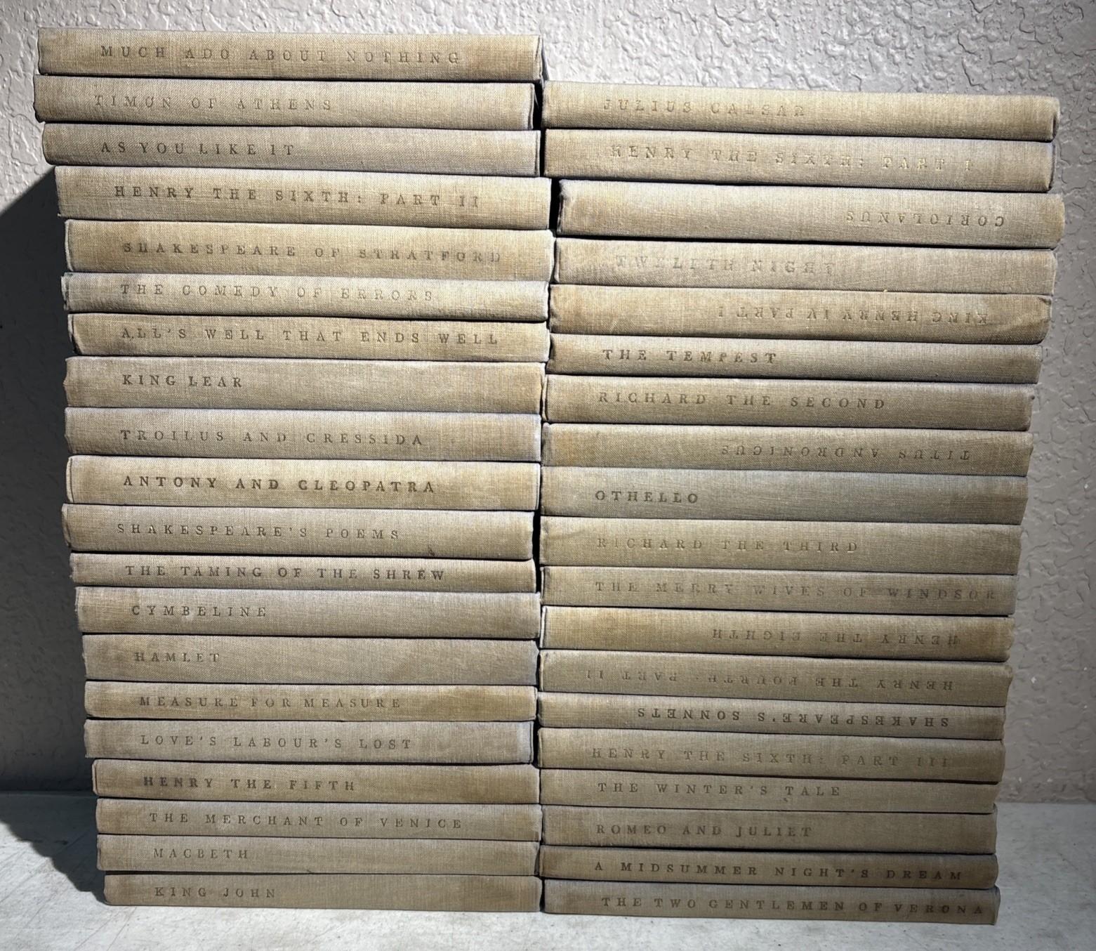 The Yale Shakespeare 40 Volume Set - Missing 1 - Yale University Press 1918 The Yale Shakespeare 40 Volume Set - Missing 1 - Yale University Press 1918