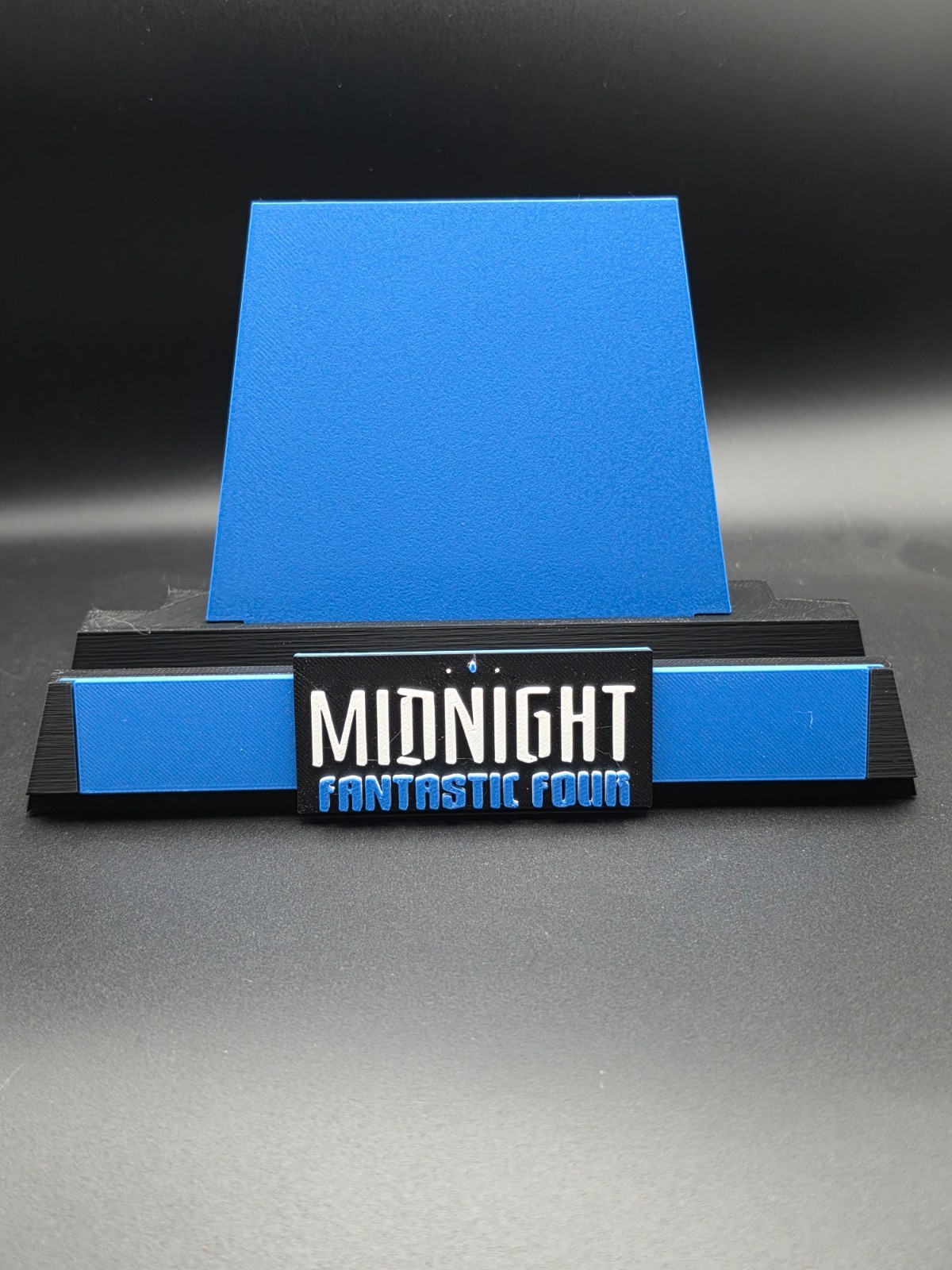 Marvel Midnight Fantastic 4 Comic Book Stand, CGC, CBCS Non-Graded Comics Marvel Midnight Fantastic 4 Comic Book Stand, CGC, CBCS Non-Graded Comics